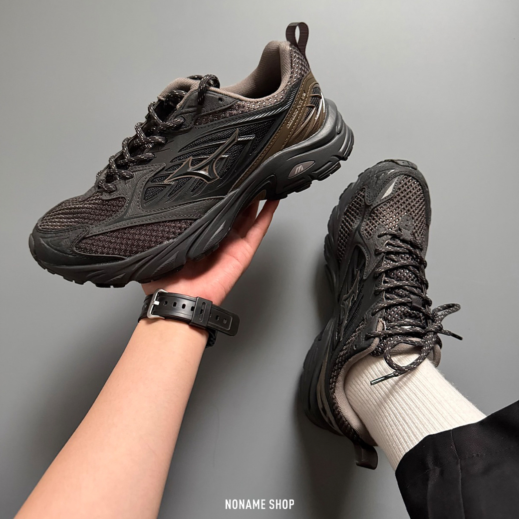 MIZUNO FIYI V2 美津濃 復古 機能 城市 通勤 休閒 跑鞋 霧黑 (男/女款)