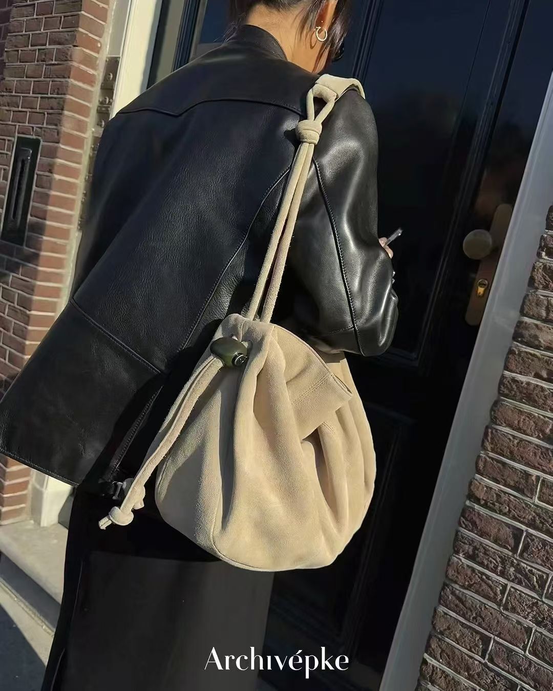 韓國代購 Archivepke Fling carry bag(Suede cream)牛皮