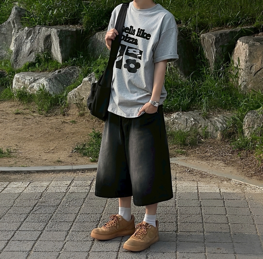 2色 花朵 設計 男女 寬鬆 短袖