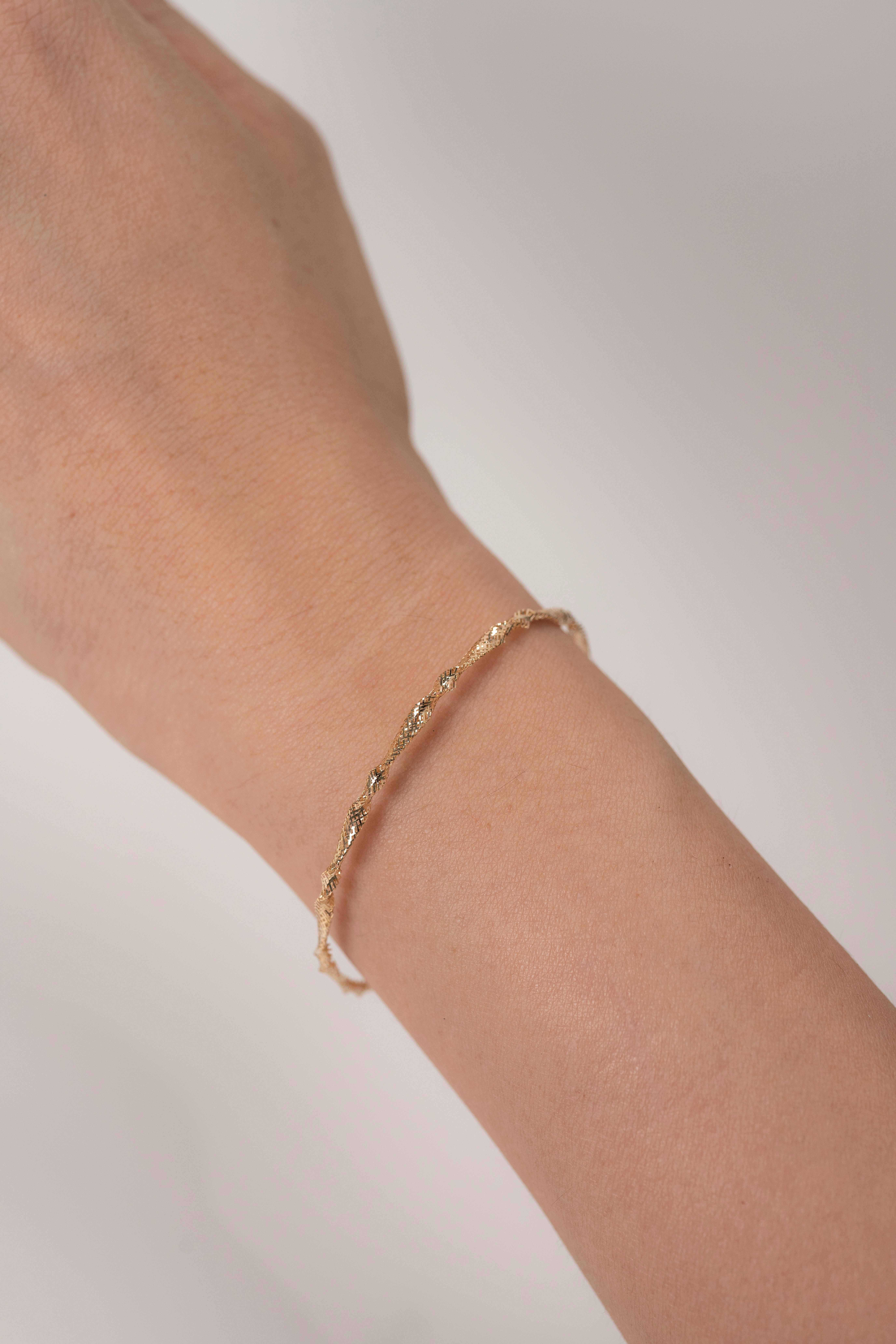 18K Italy Twist Elastic Bracelet