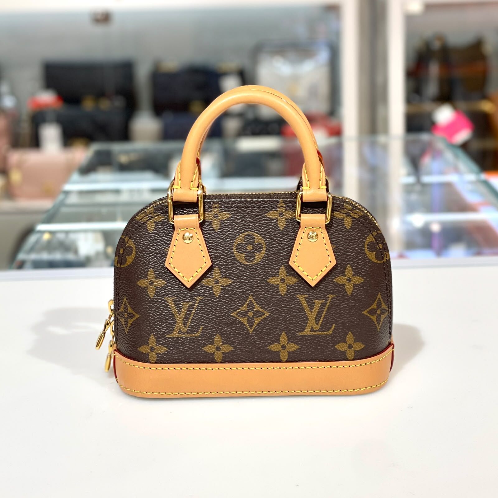 98%NEW二手LV M82717 Nano Alma 貝殼包Monogram 帆布牛皮 @晶片#香榭站正品