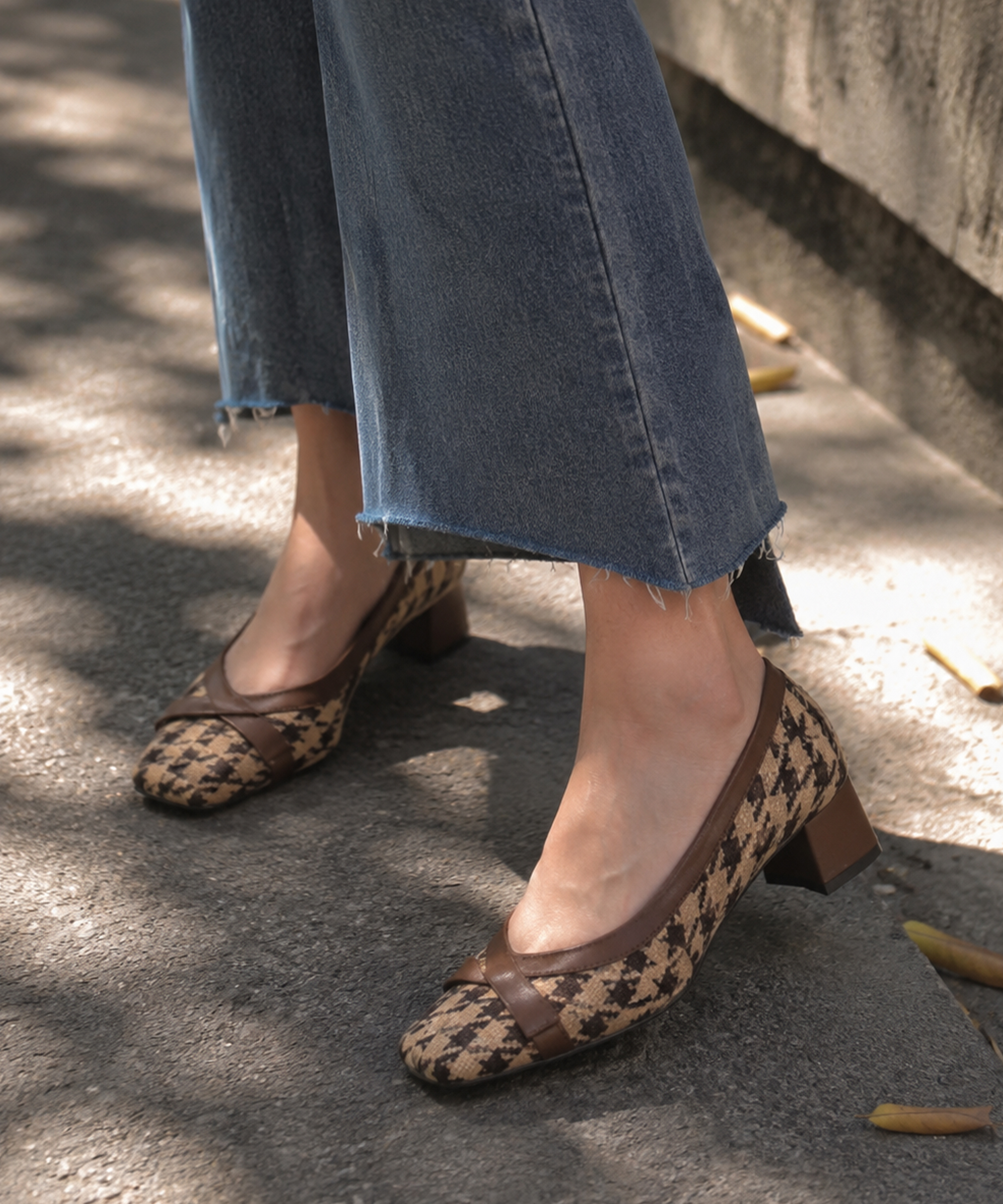 Faye pumps