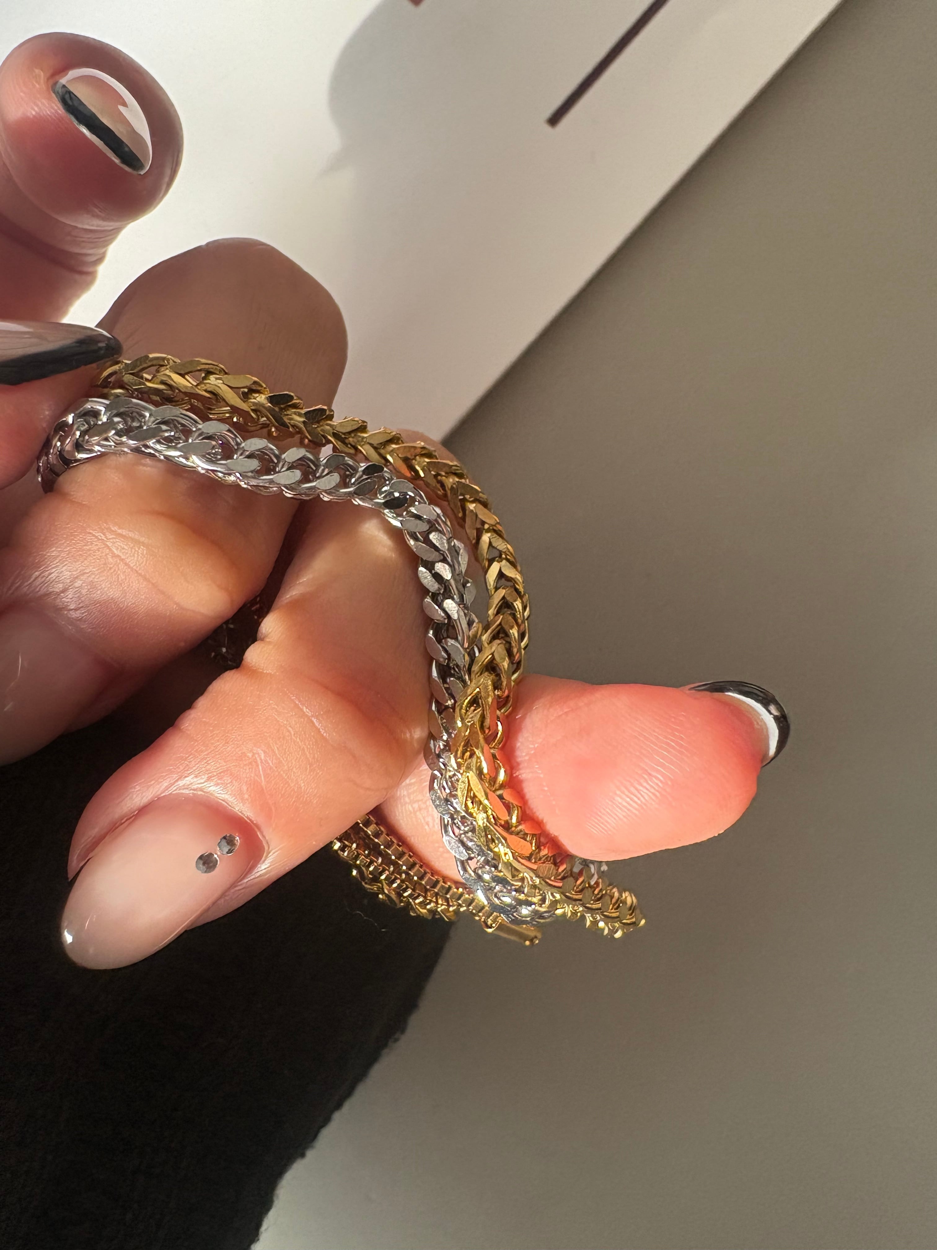 slide curb chain bracelet