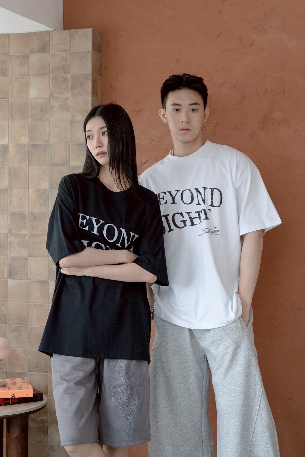 BEYOND SIGHT 黑白 漸變 水滴 設計 短袖