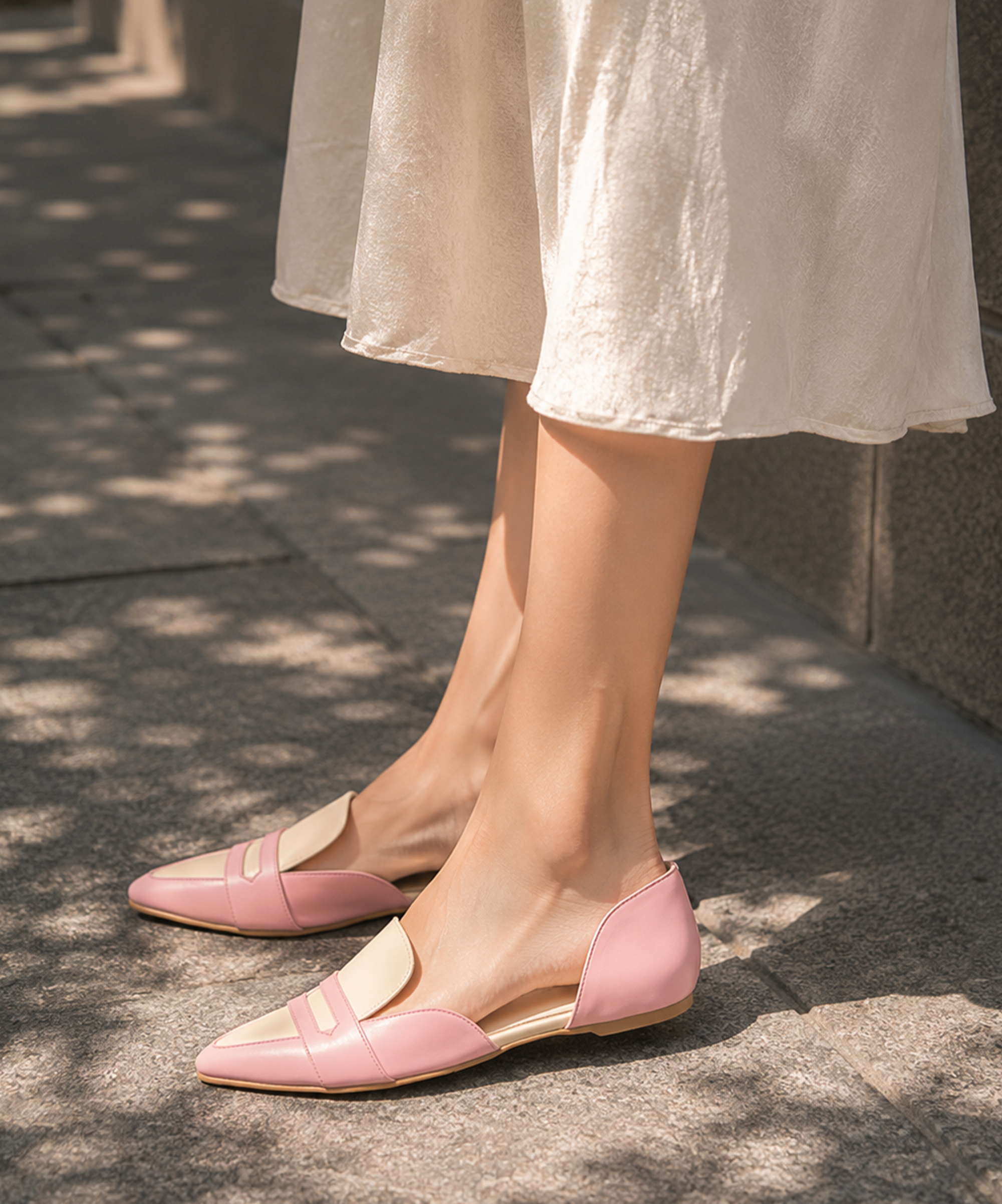 CUTOUT LOAFER