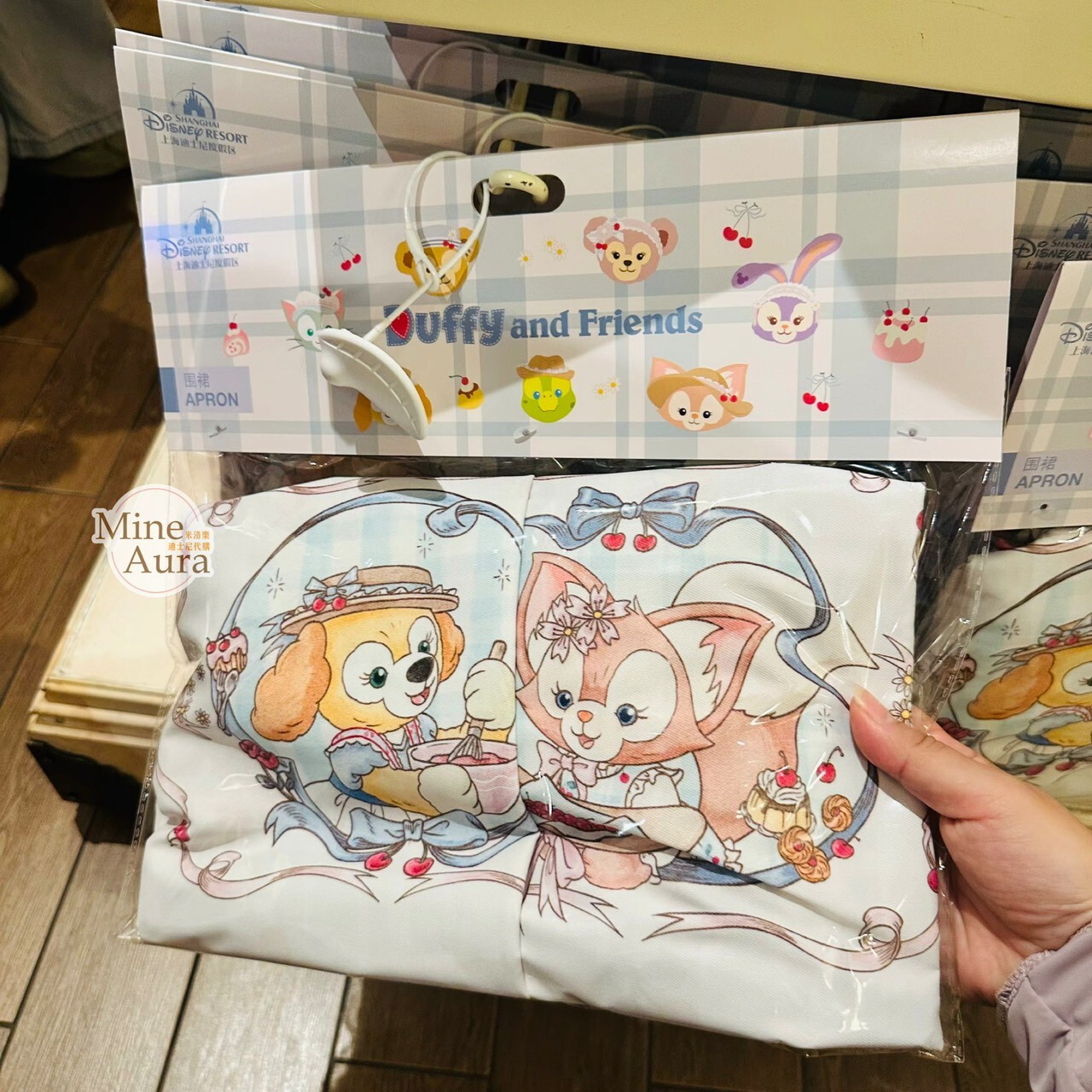 達菲 Duffy 與好友們 櫻桃烘焙系列 可琦安 餅乾 CookieAnn 玲娜貝兒 LinaBell 圖案 圍裙 -上海迪士尼樂園