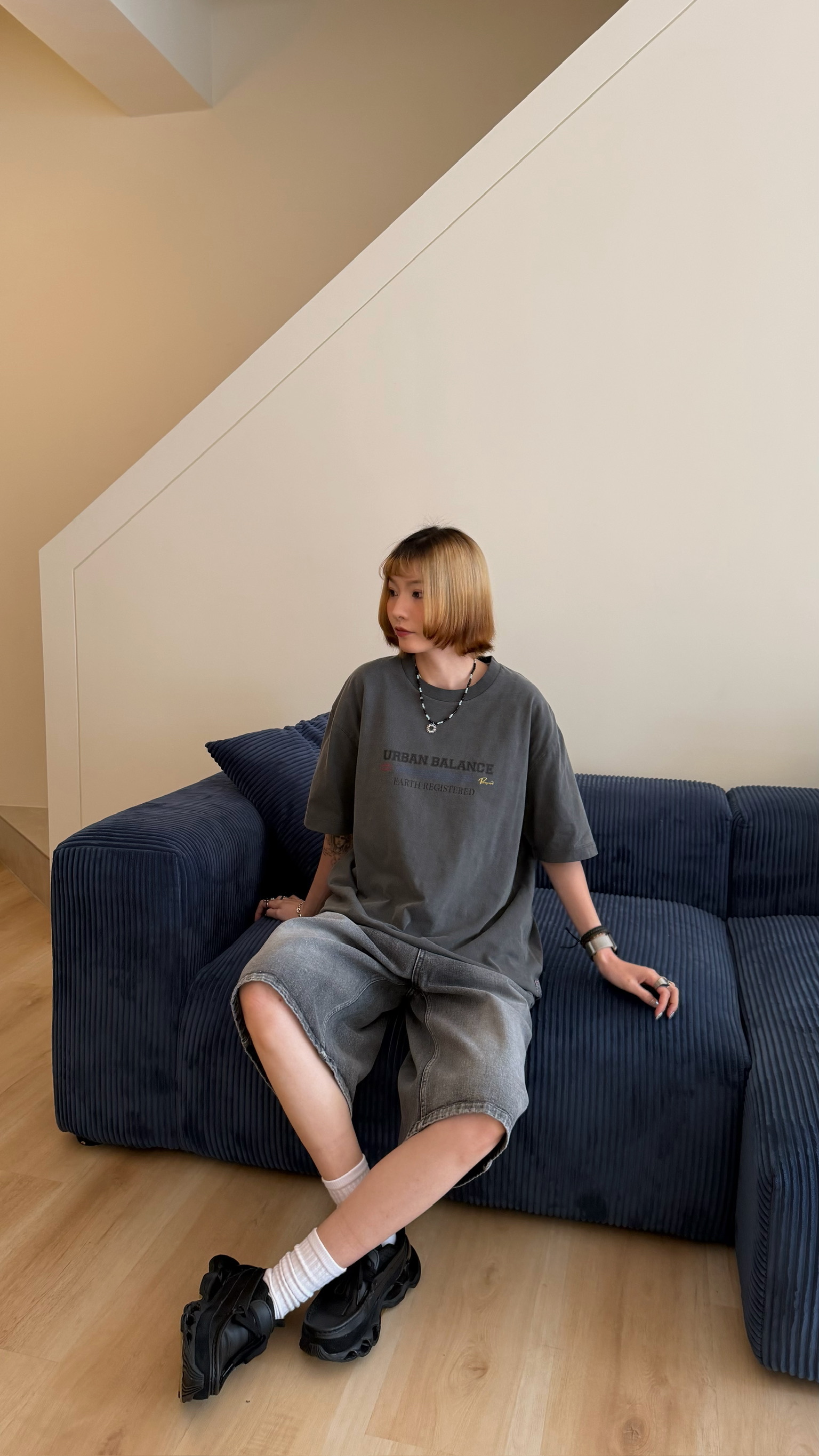 Paragraph 跳耀地球T shirt