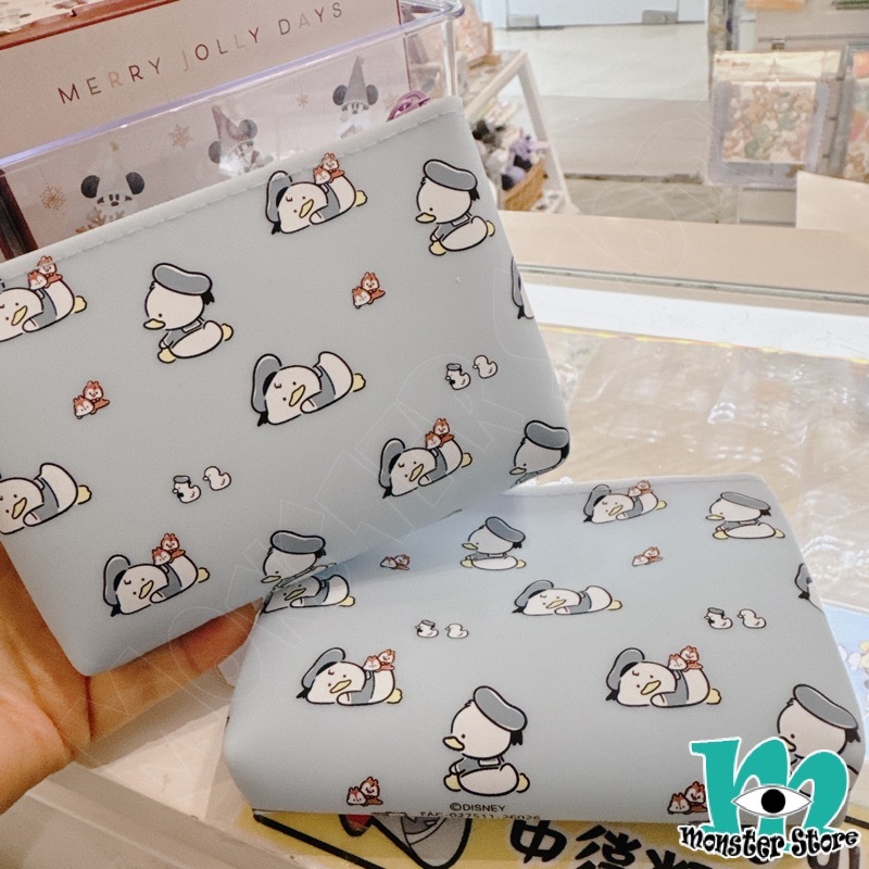 Donald Chip Dale Pouch DO2517