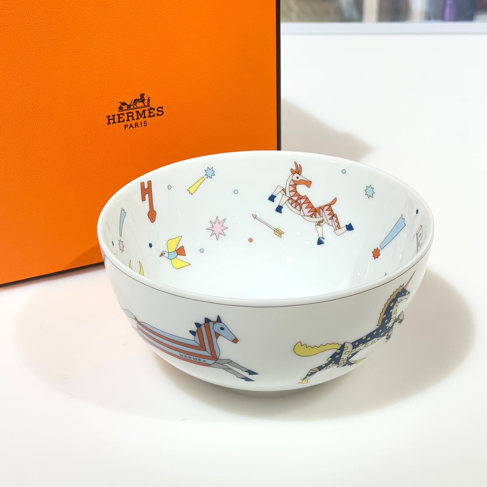 全新HERMES  Epopee 陶瓷碗 40CL/高6CM , 駿馬、獨角獸和龍  #BRAND NEW #香榭站正品
