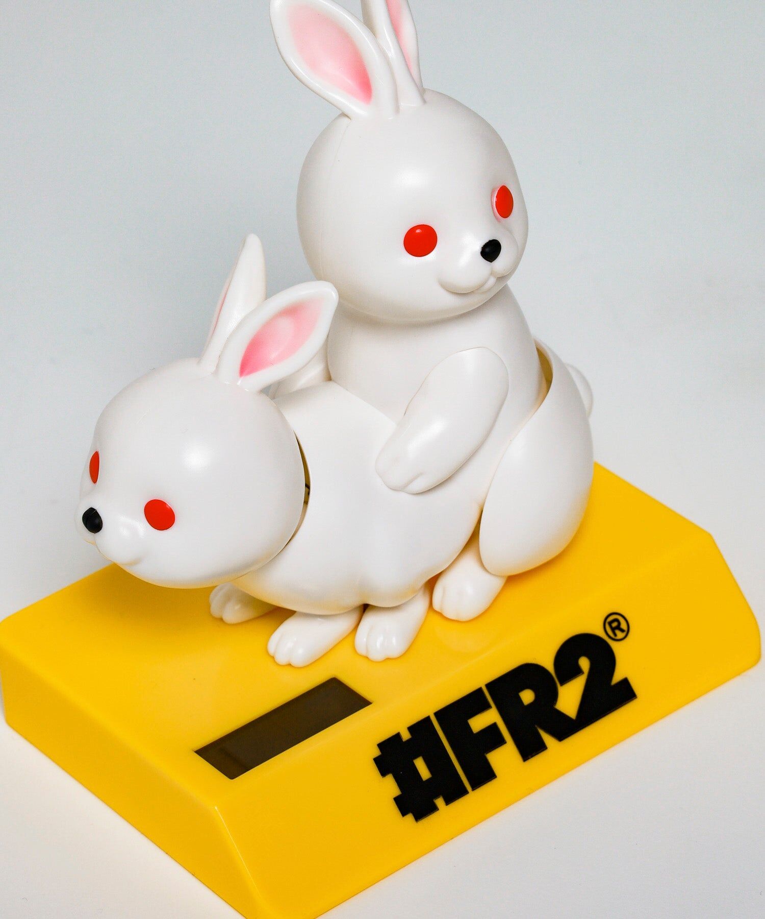 【#FR2】0711發售Fxxking Rabbits Solar Toy