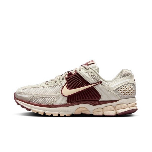 Nike 耐吉 W Zoom Vomero 5 JD IO7596-021 女 運動休閒鞋 復古鞋 緩震 淺褐 紅棕