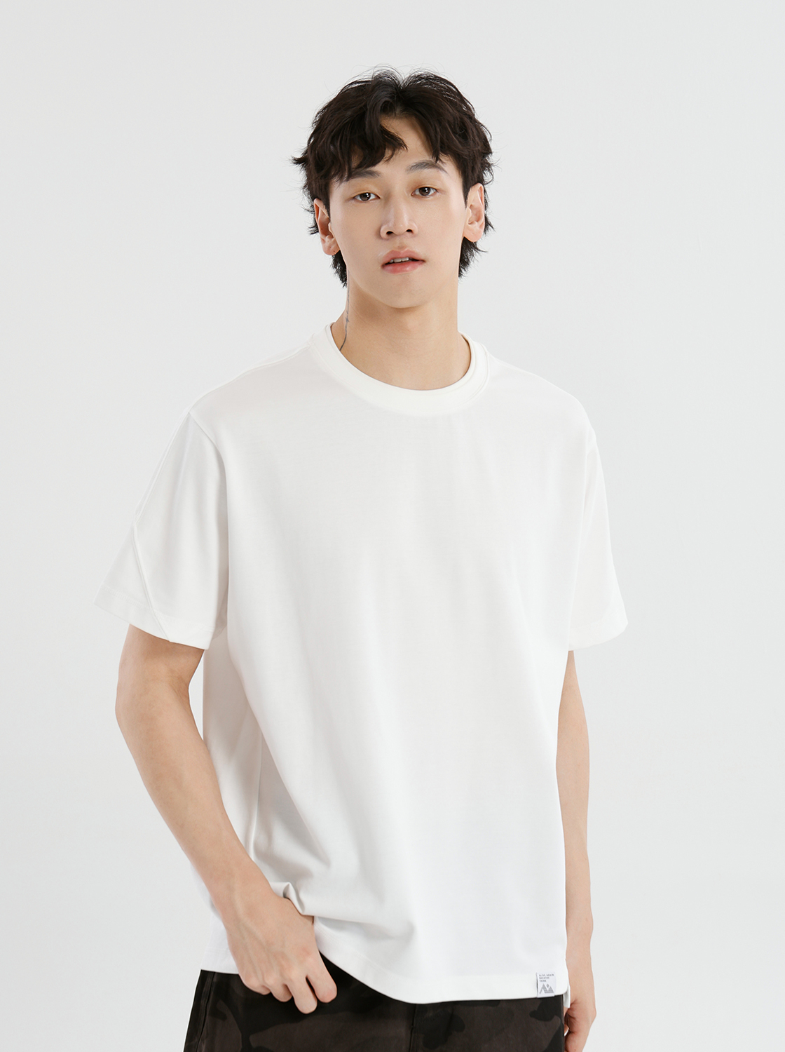 【期間限定】解構線條短TEE
