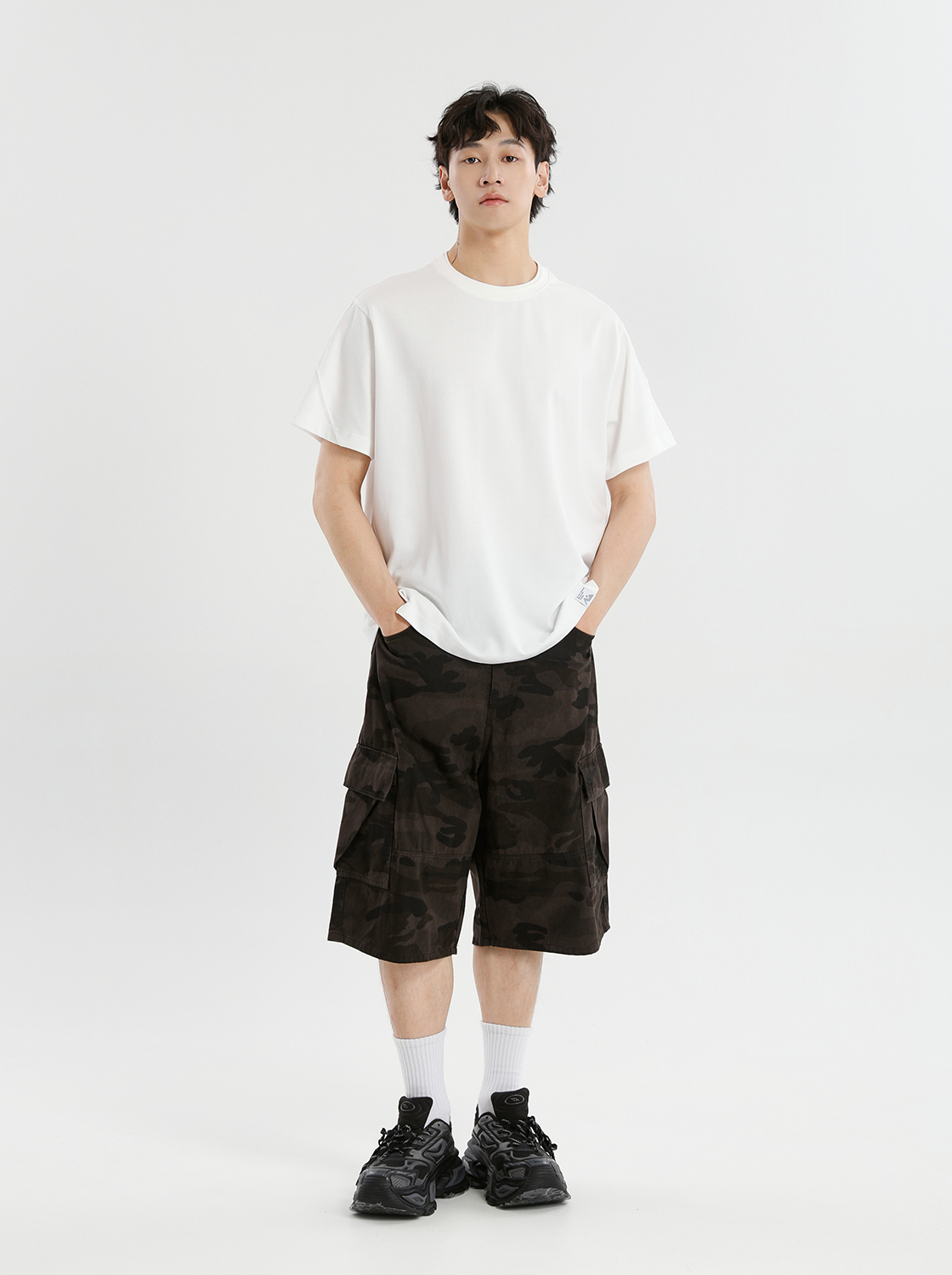 【期間限定】解構線條短TEE