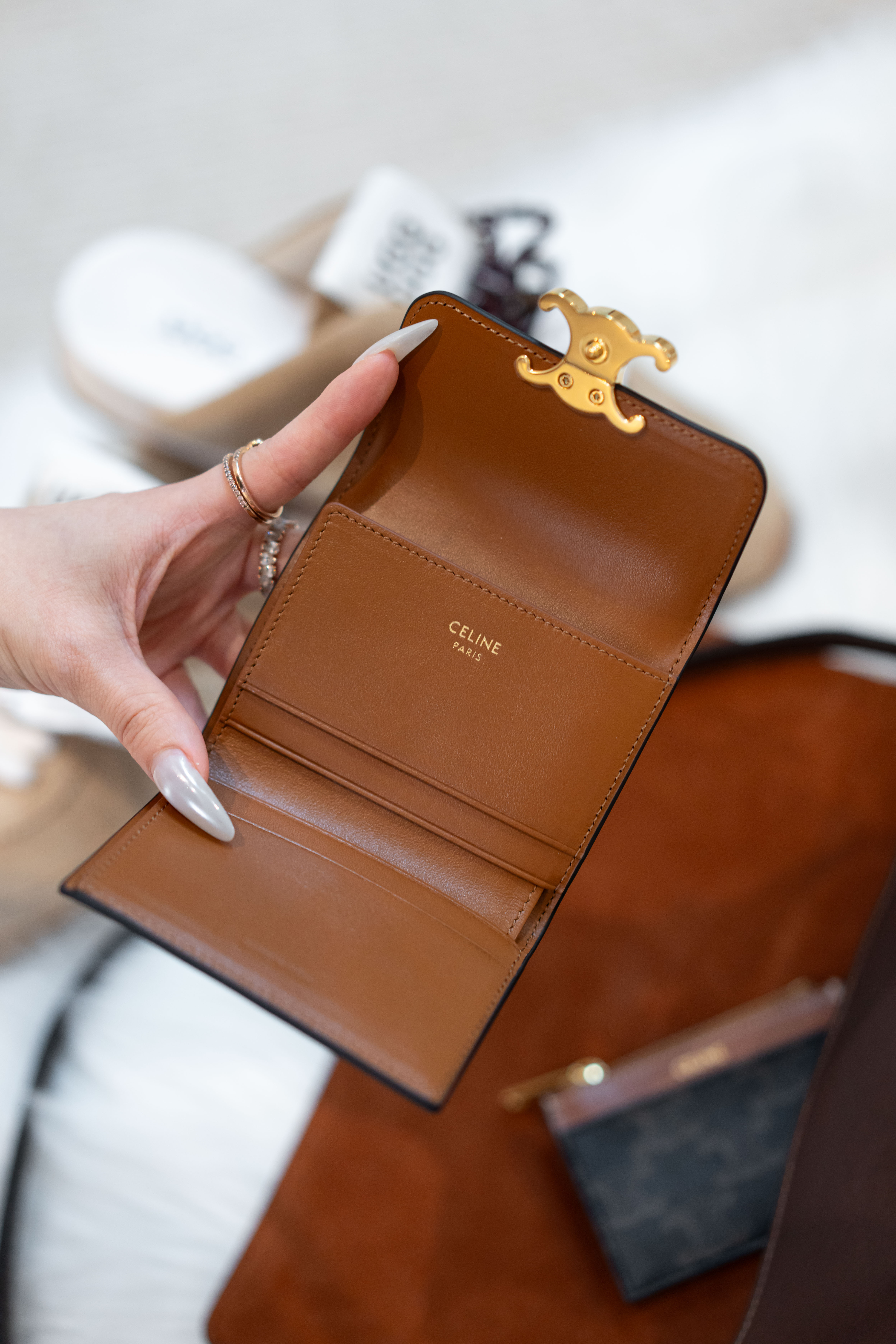 Celine Compact Wallet tan 二合一銀包