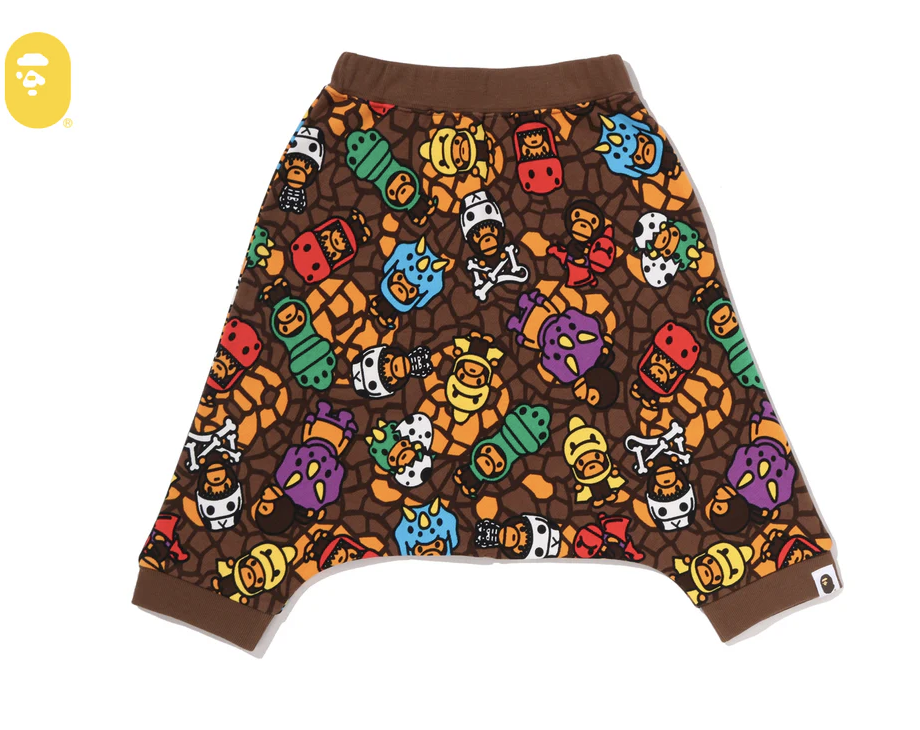【BAPE童裝】0711發售 MILO MULTI DINOSAURS PATTERN SAROUEL SWEAT SHORTS