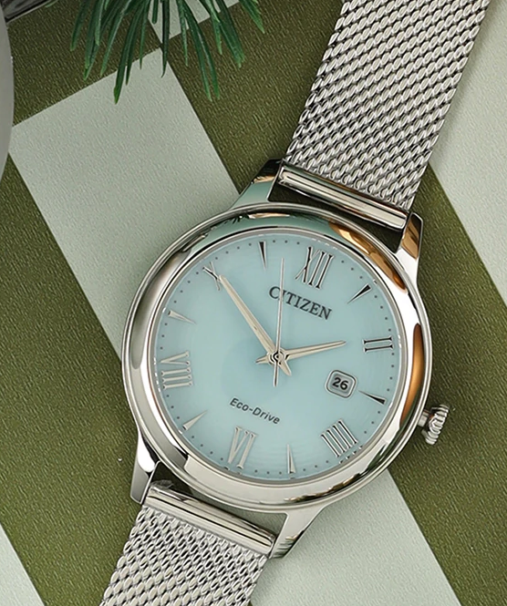 萬年鐘錶 - Citizen 星辰錶   優雅綠面光動能米蘭錶帶女錶 EW2621-75M  錶徑31.5MM
