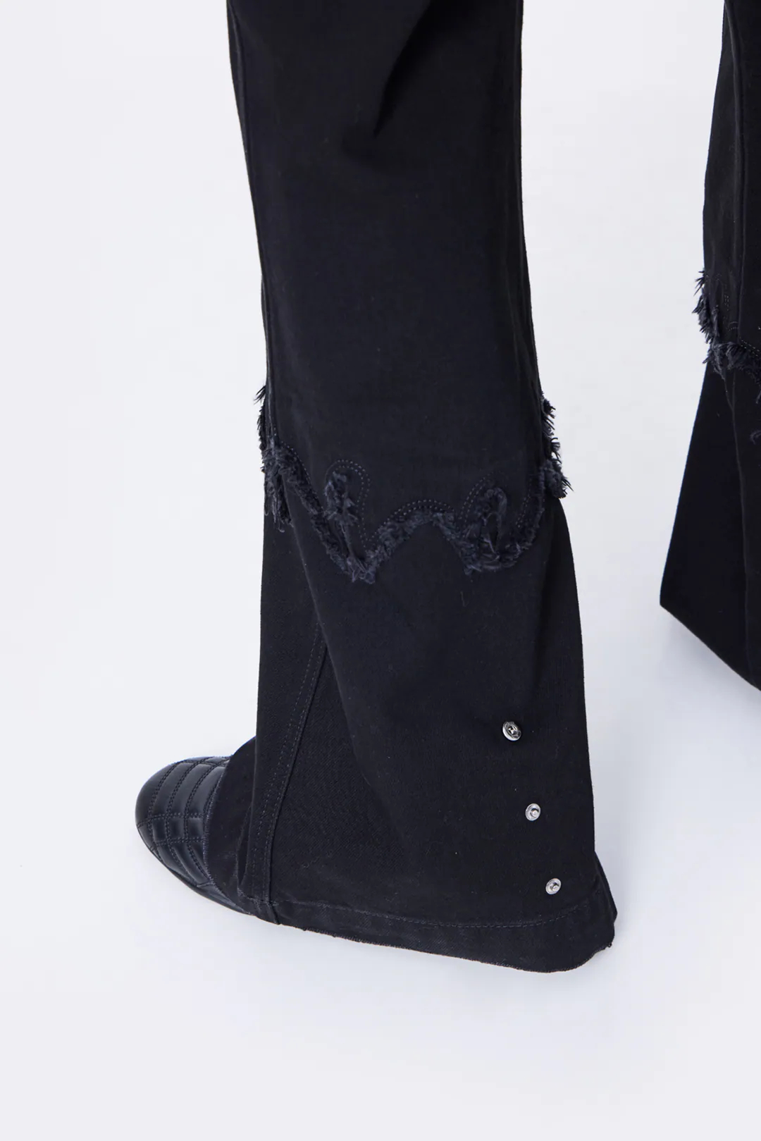 【車庫服飾】SILVER NINE Small Flame Denim Flare Pants 小火焰丹寧喇叭褲 / FRAGMENTS-011