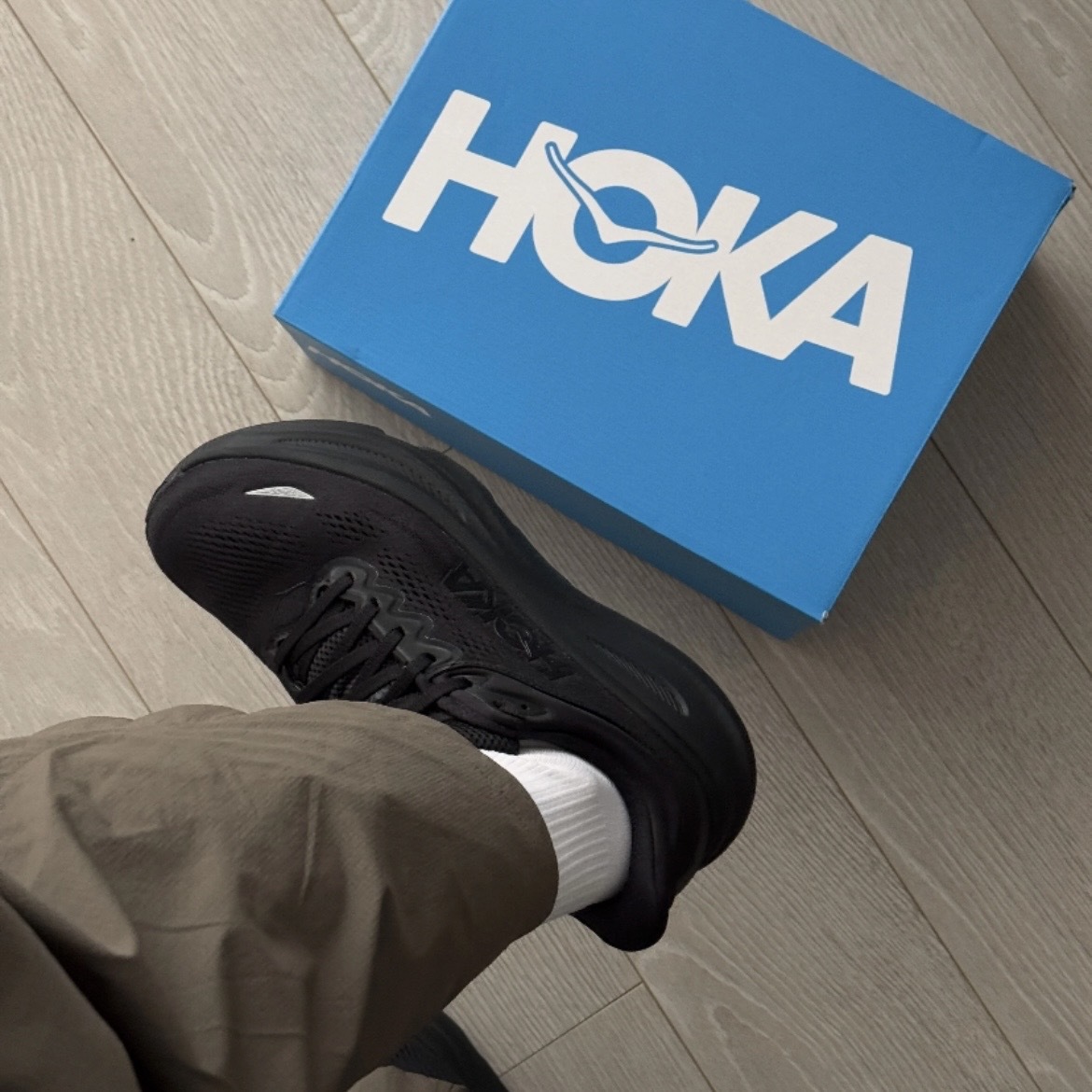 HOKA ONE ONE BONDI 9 BLACK 全黑 緩震 跑鞋 舒適柔軟 1162011-BBLC