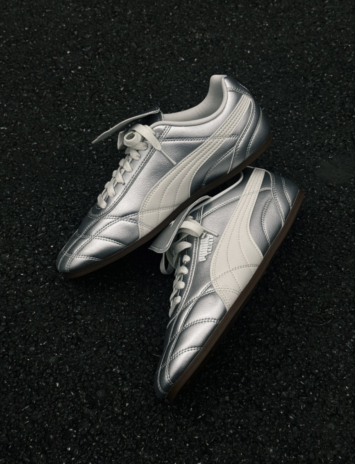PUMA Tackle 復古皮質撞色 圓頭薄底 獨特鞋舌設計  銀白色  男女同款   409116-01