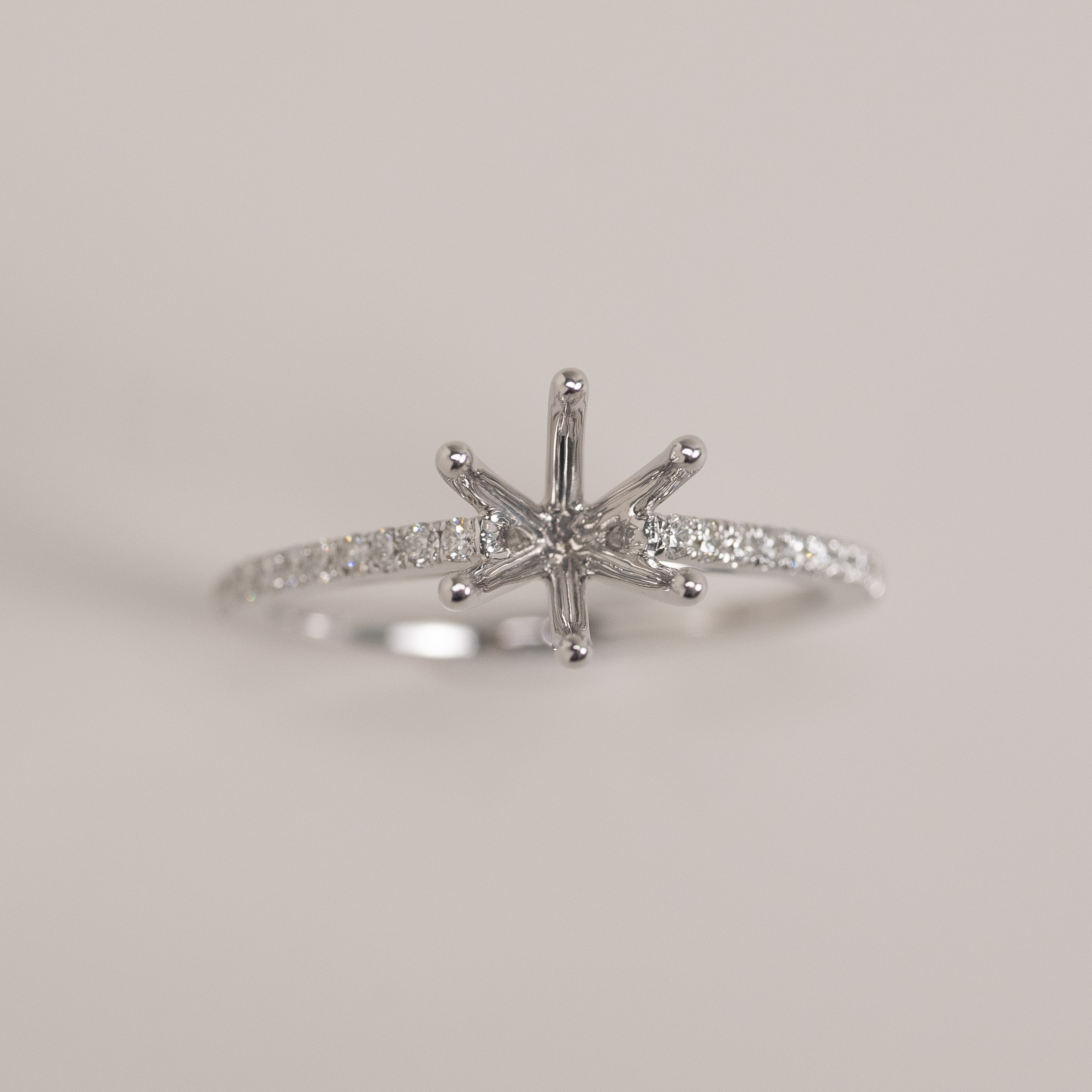 18K 1.00ct Six Prong Diamond Ring Setting