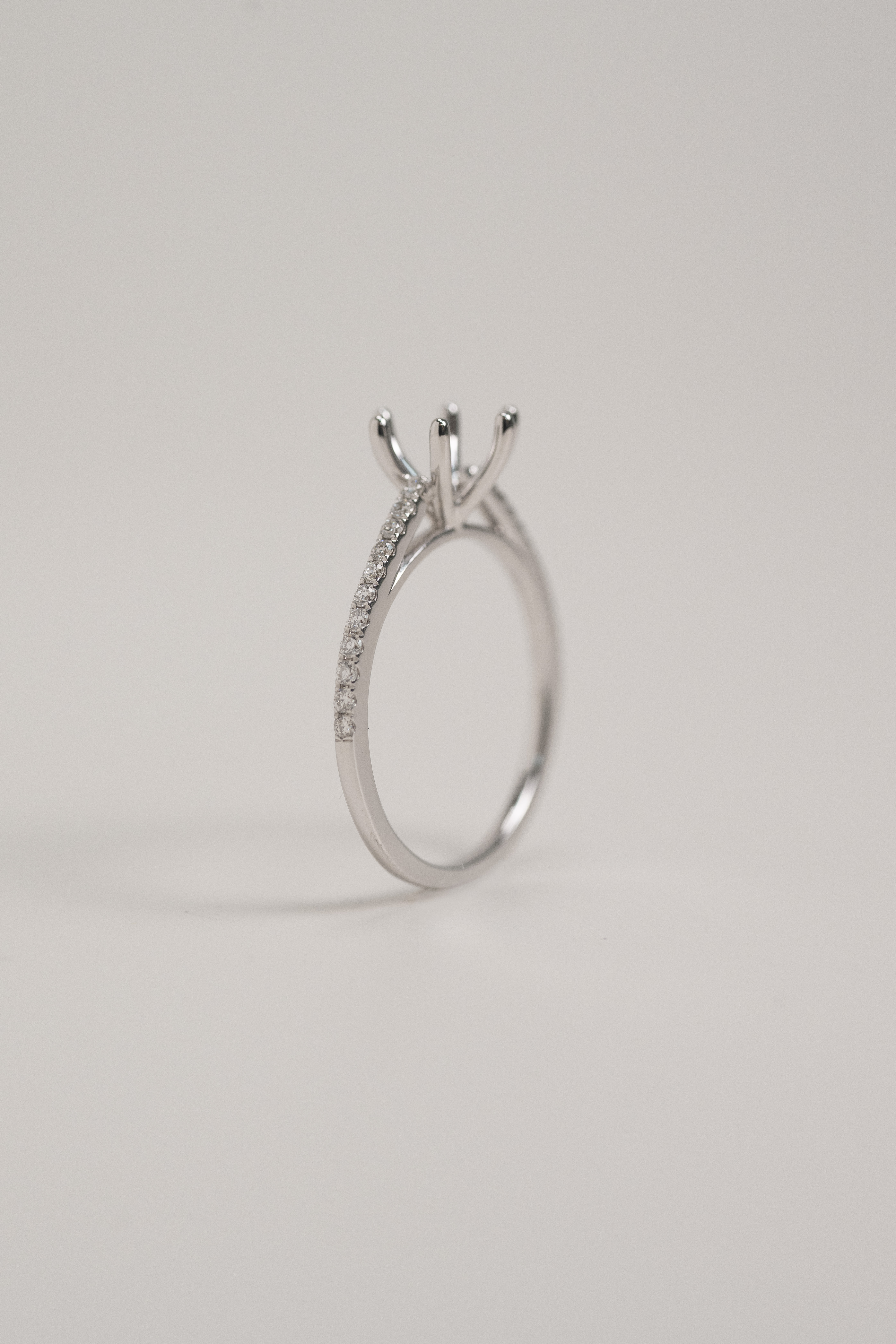 18K 1.00ct Six Prong Diamond Ring Setting