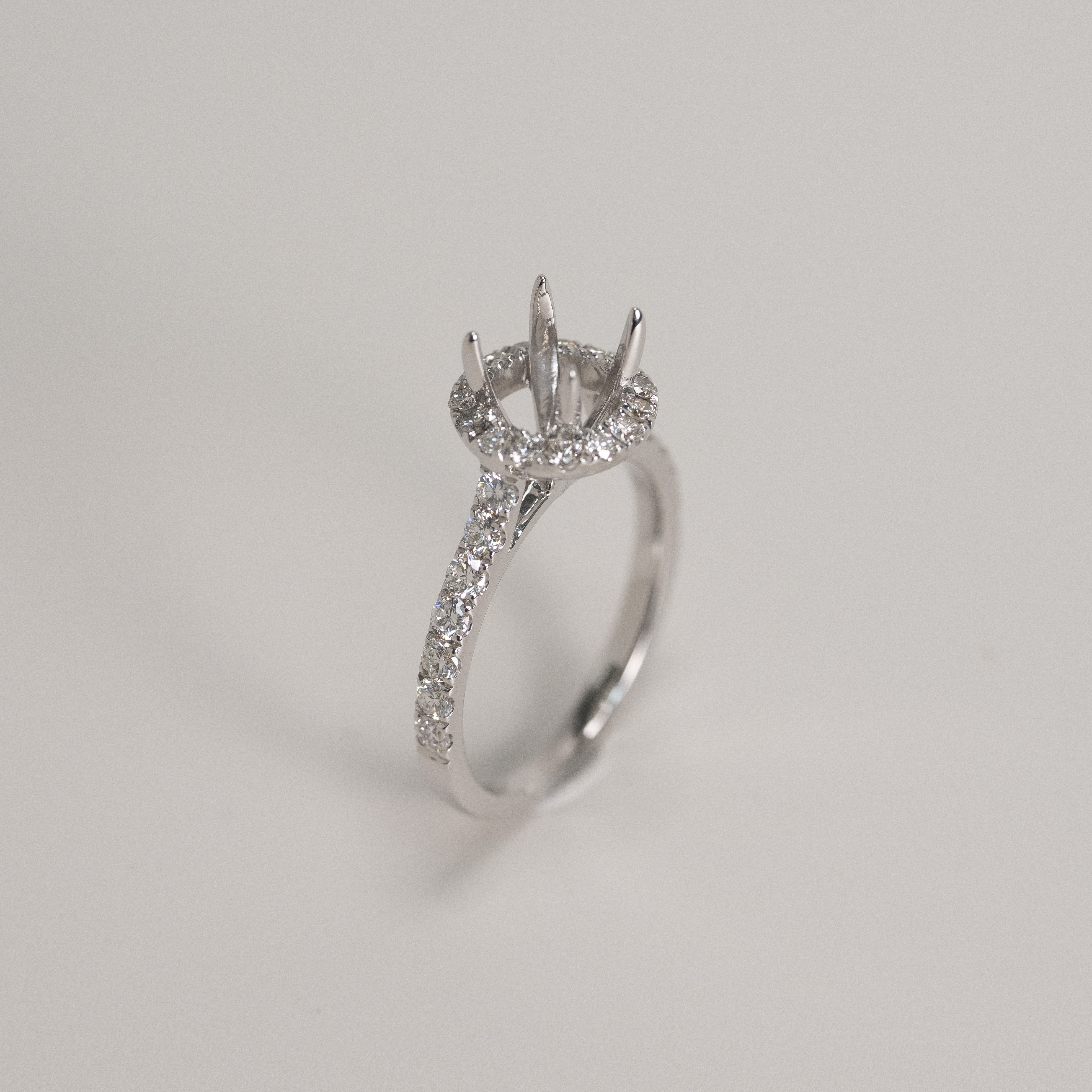 18K 1.00ct 4 Prong Diamond Ring Setting