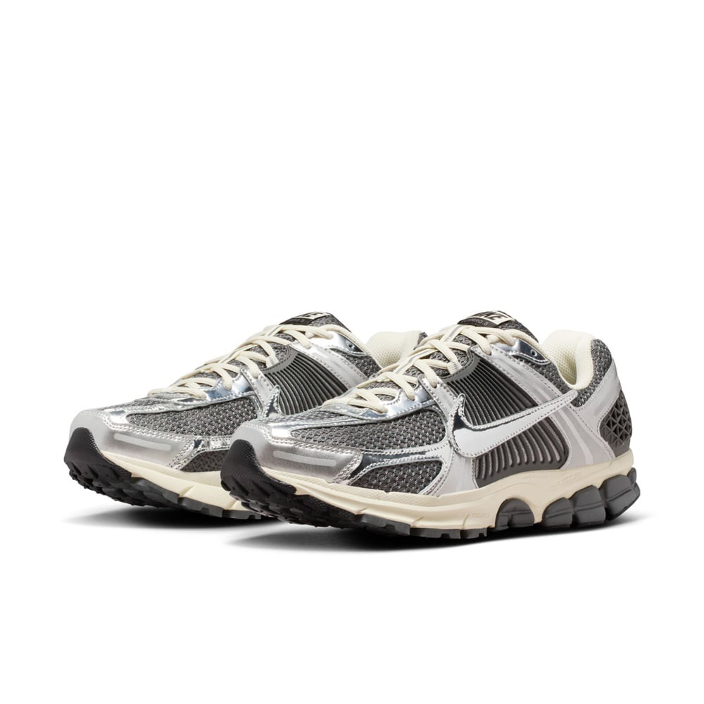 #代購 NIKE ZOOM VOMERO 5 奶油底 復古 運動鞋 情侶鞋 IM3486-001 鐵灰銀
