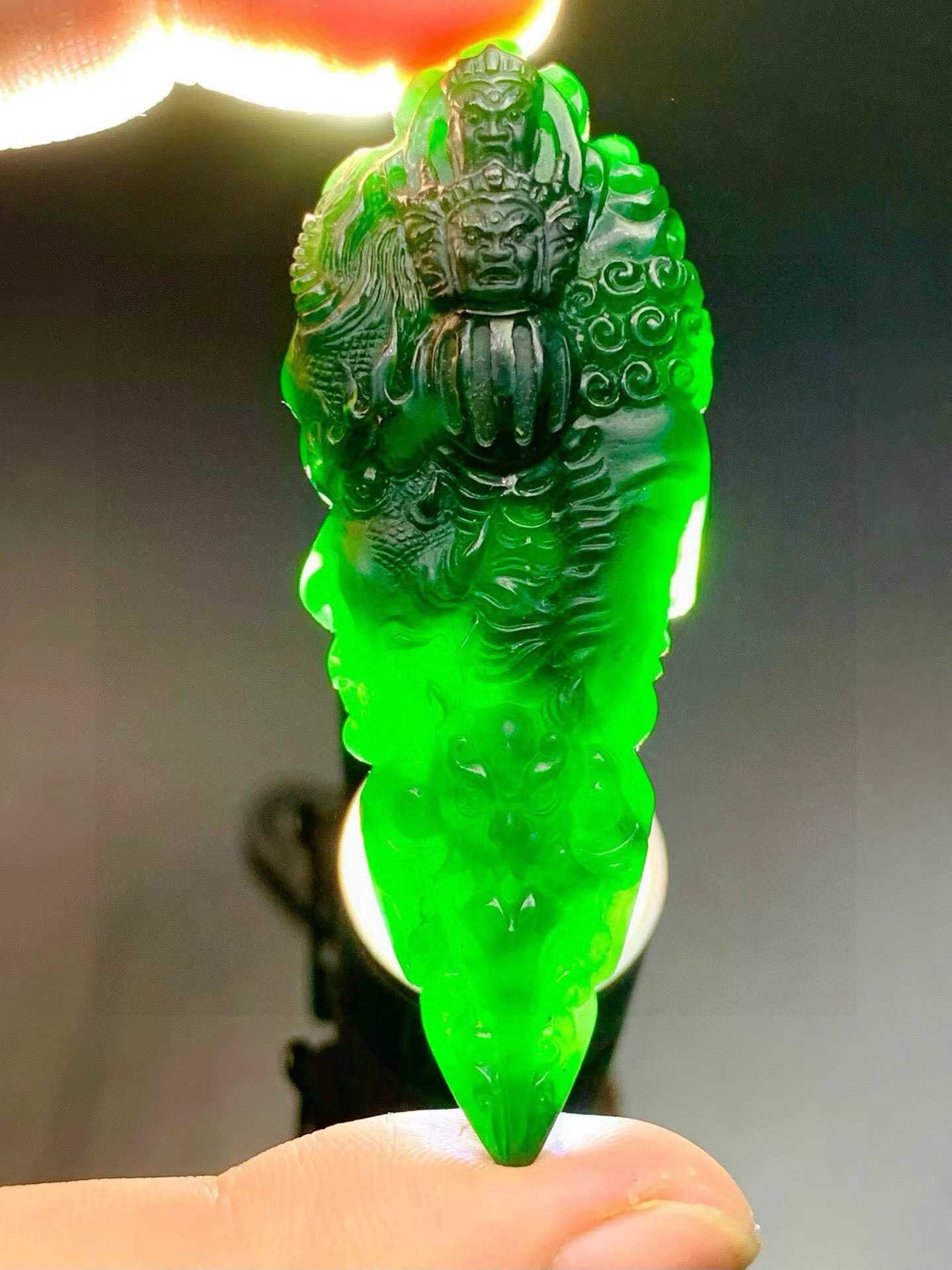 翡翠墨翠一念之間,天然翡翠A玉, 緬甸玉, Jade, Jadeite
