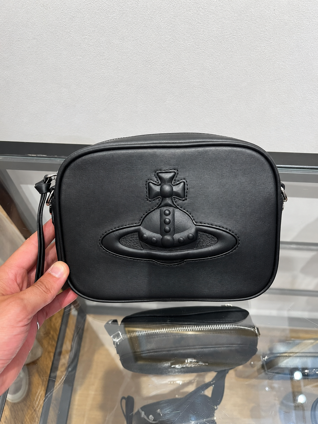 LYS02055 Vivienne Westwood Anna Camera Bag