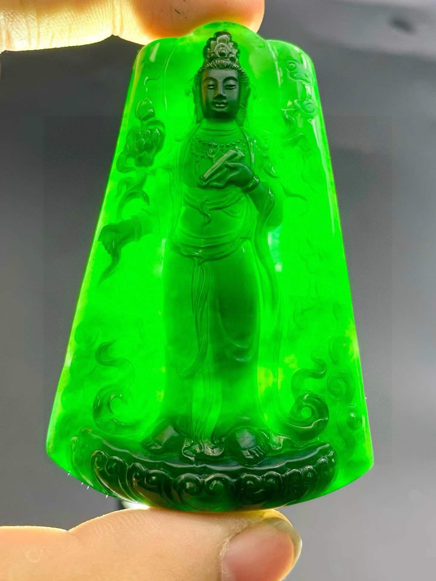 628412 翡翠墨翠自在觀音