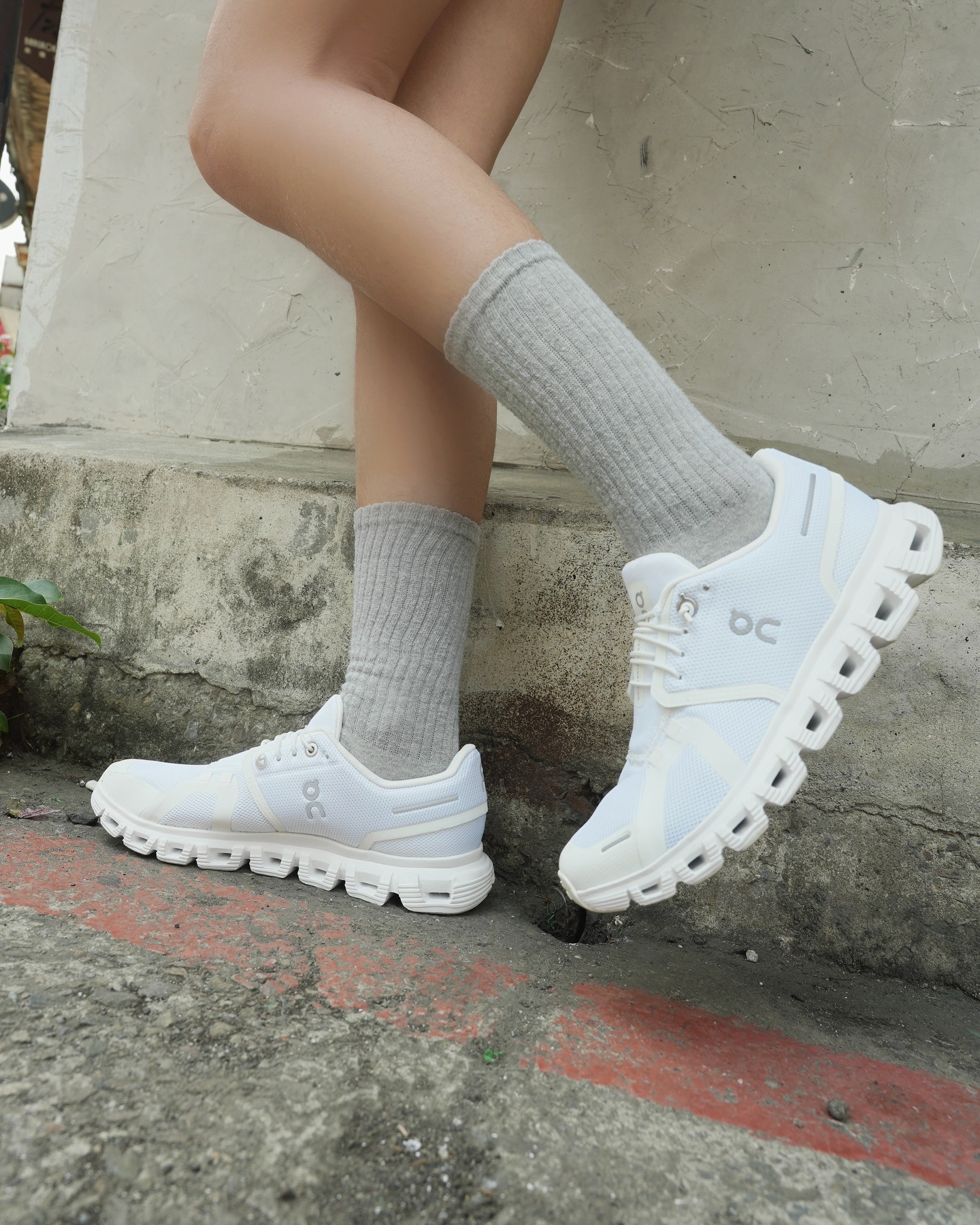 On Cloud 6 白色