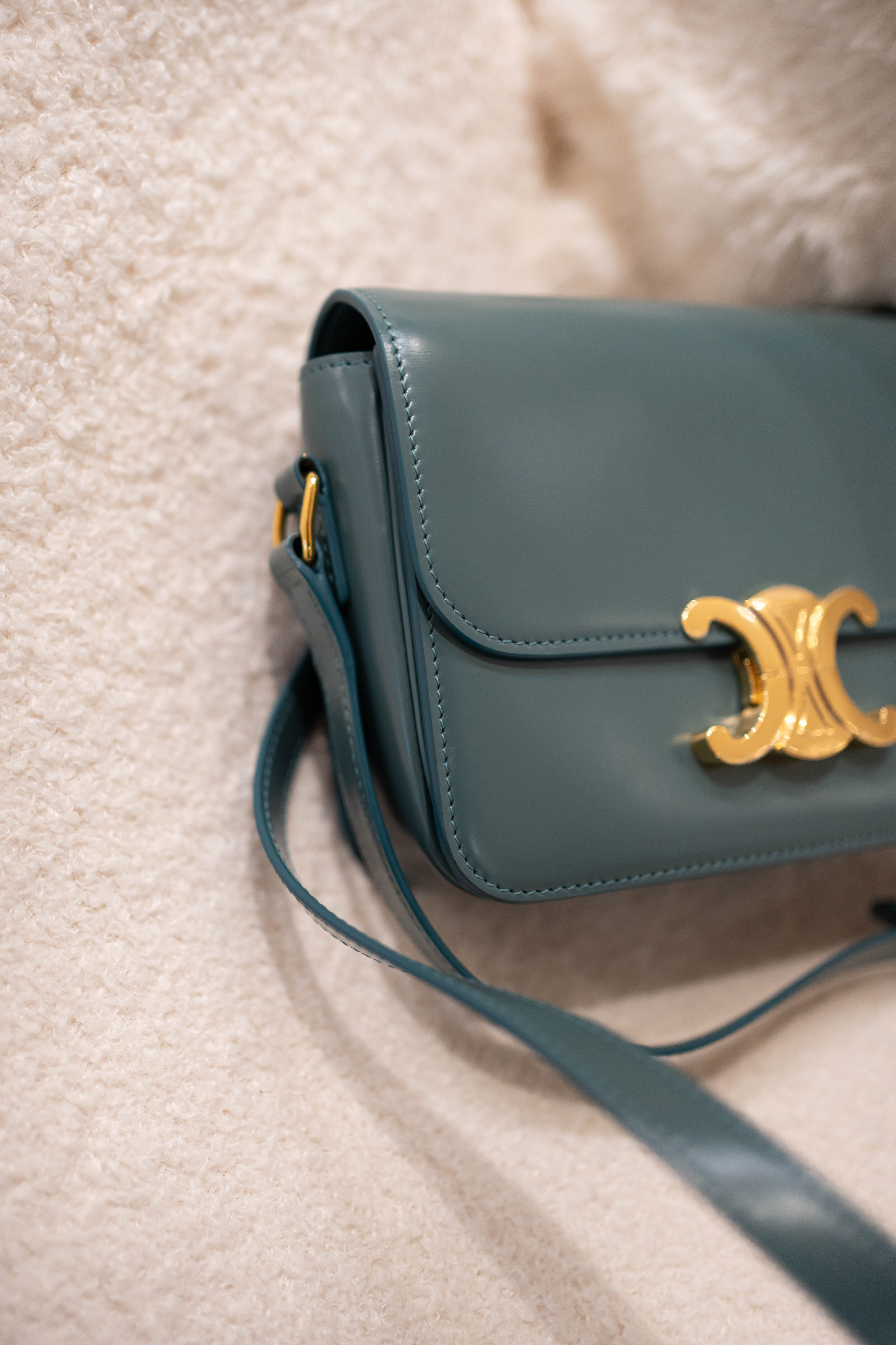 【寄賣】Celine Triomphe Teen Green smoky