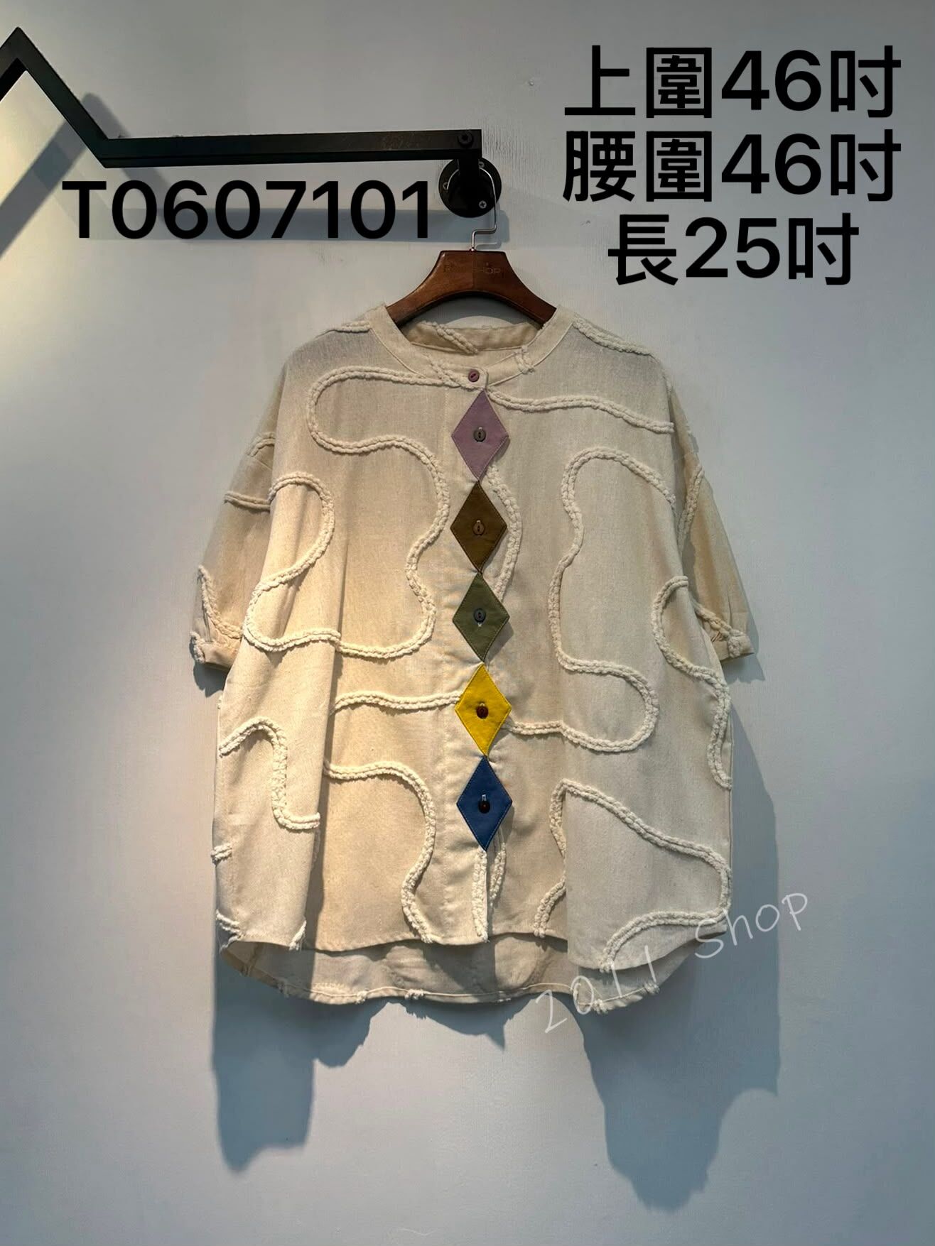 出口日本棉麻波浪紋菱形鈕扣TOP  上圍46吋 腰圍46吋 長25吋  T0607101