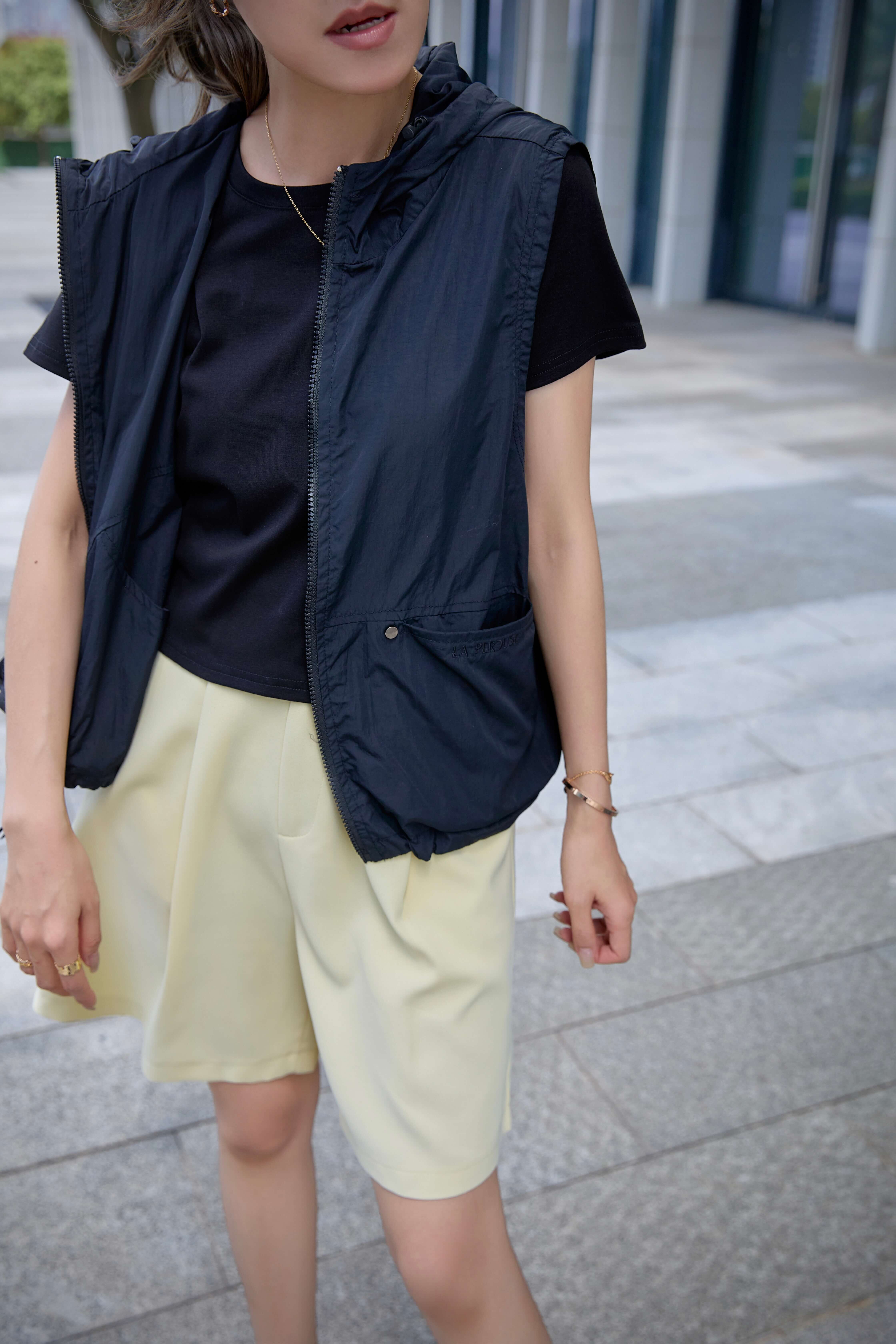 Reversible Lightweight Hoodie Vest_SPJK267L06