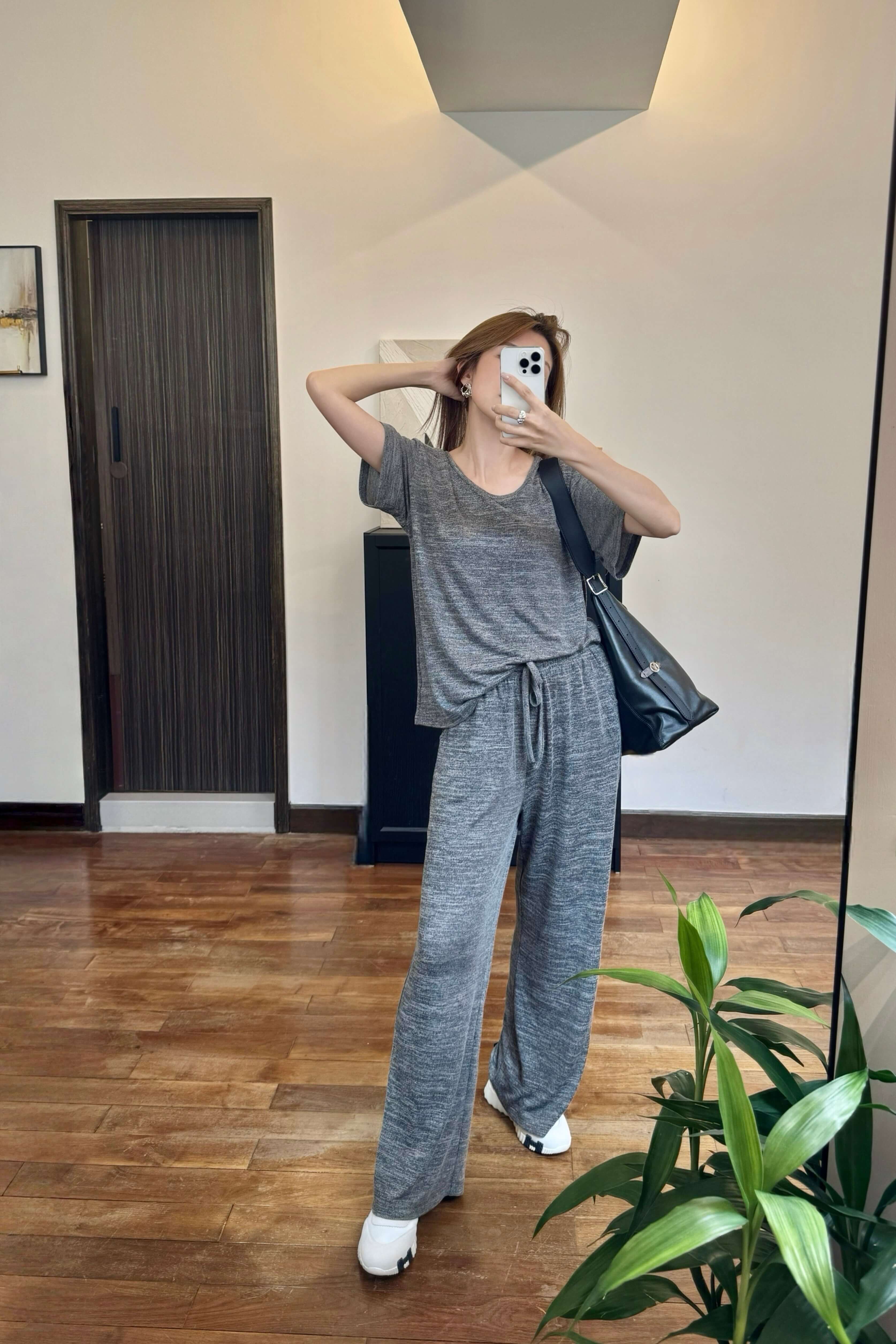 Soft Touch Loose-Fit Tee_TP267L12