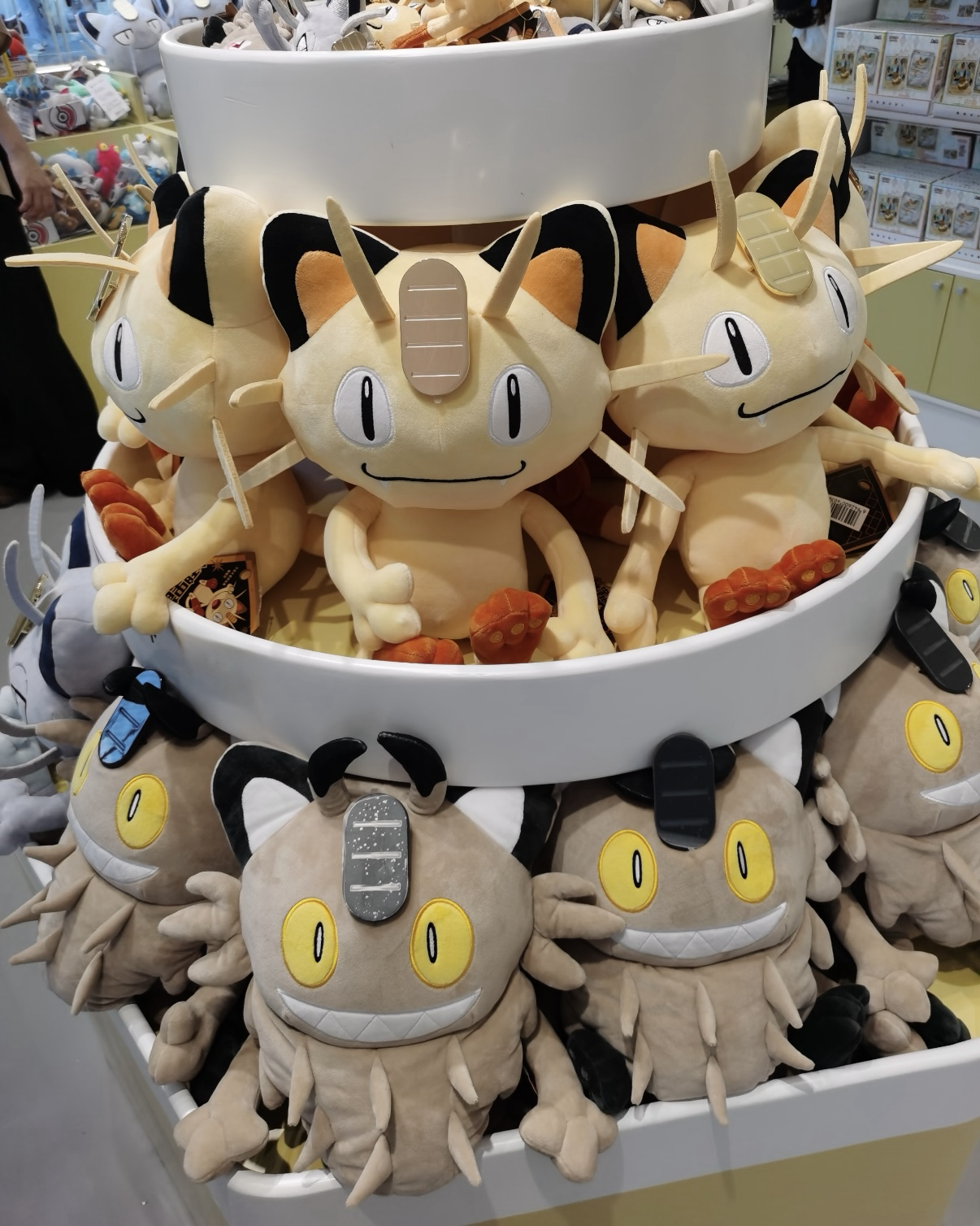 POKÉMON 寶可夢 金碧黑黃系列 喵喵 毛絨 娃娃 吊飾 共3款