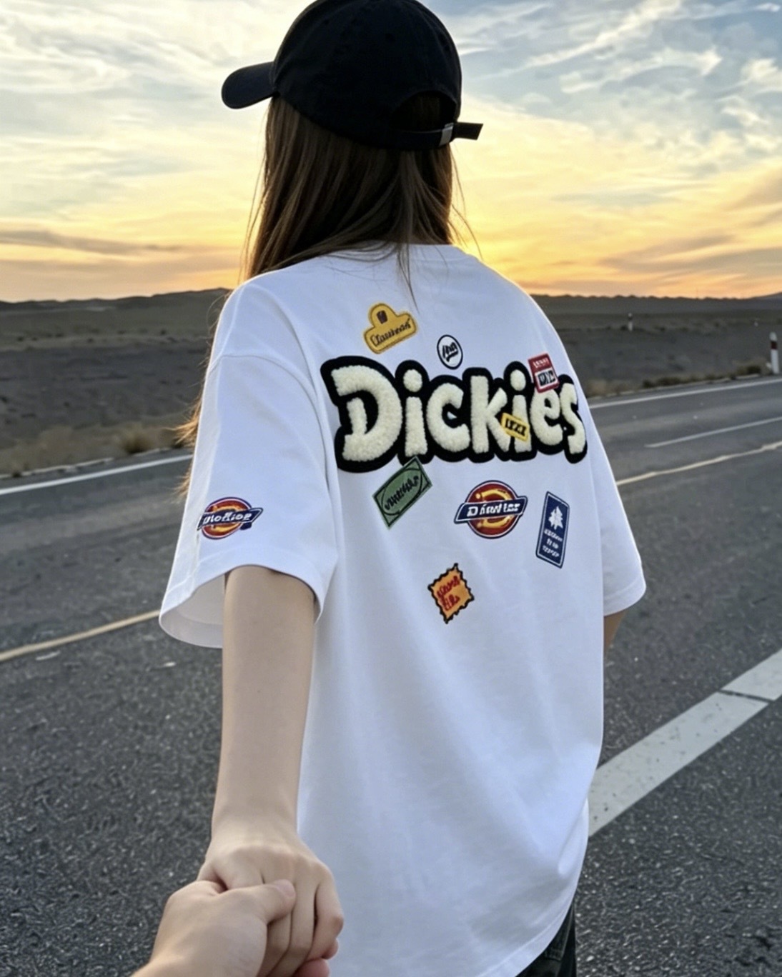 預購 Dickies 嘻哈塗鴉 貼紙印花 純棉 短Tee