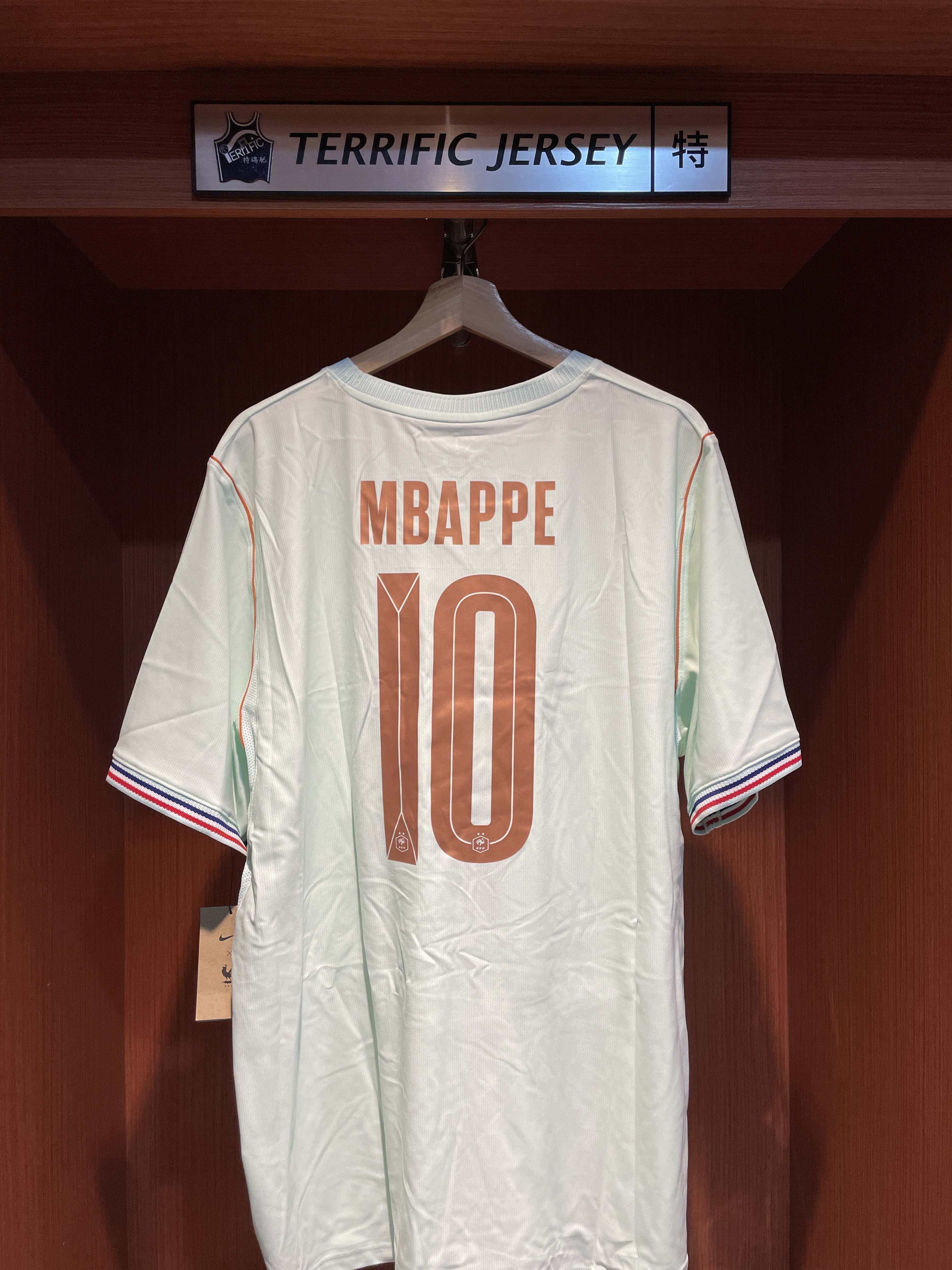 FIFA足球 Kylian Mbappe 法國薄荷綠 雙星 高盧雄雞 2026 世界盃 Away Nike Replica Jersey 球迷版 燙印 全新