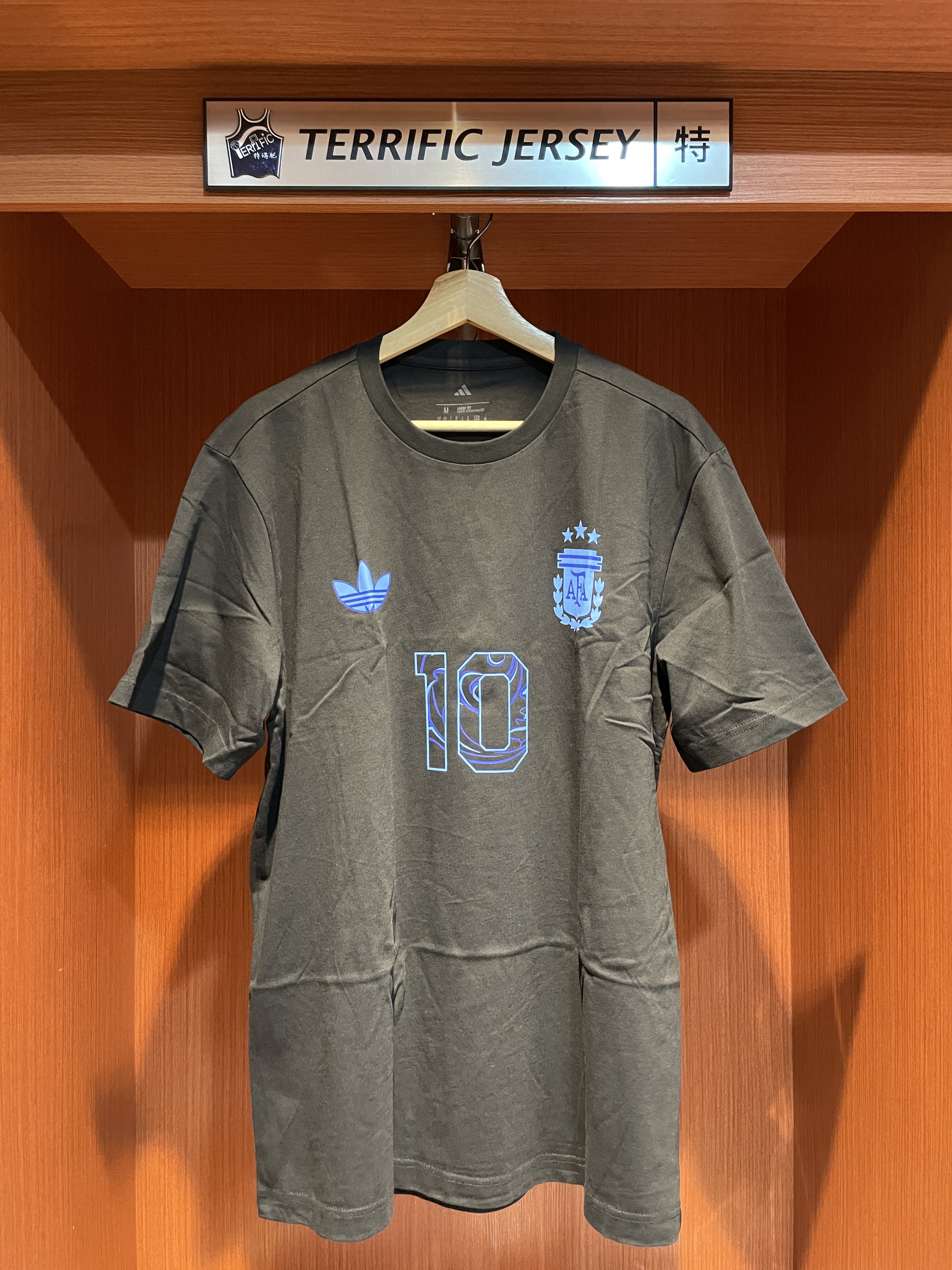 FIFA短袖 Lionel Messi 阿根廷黑 藍字 2026 世界盃 Away Adidas Player Name Tee 棉質 短袖 全新