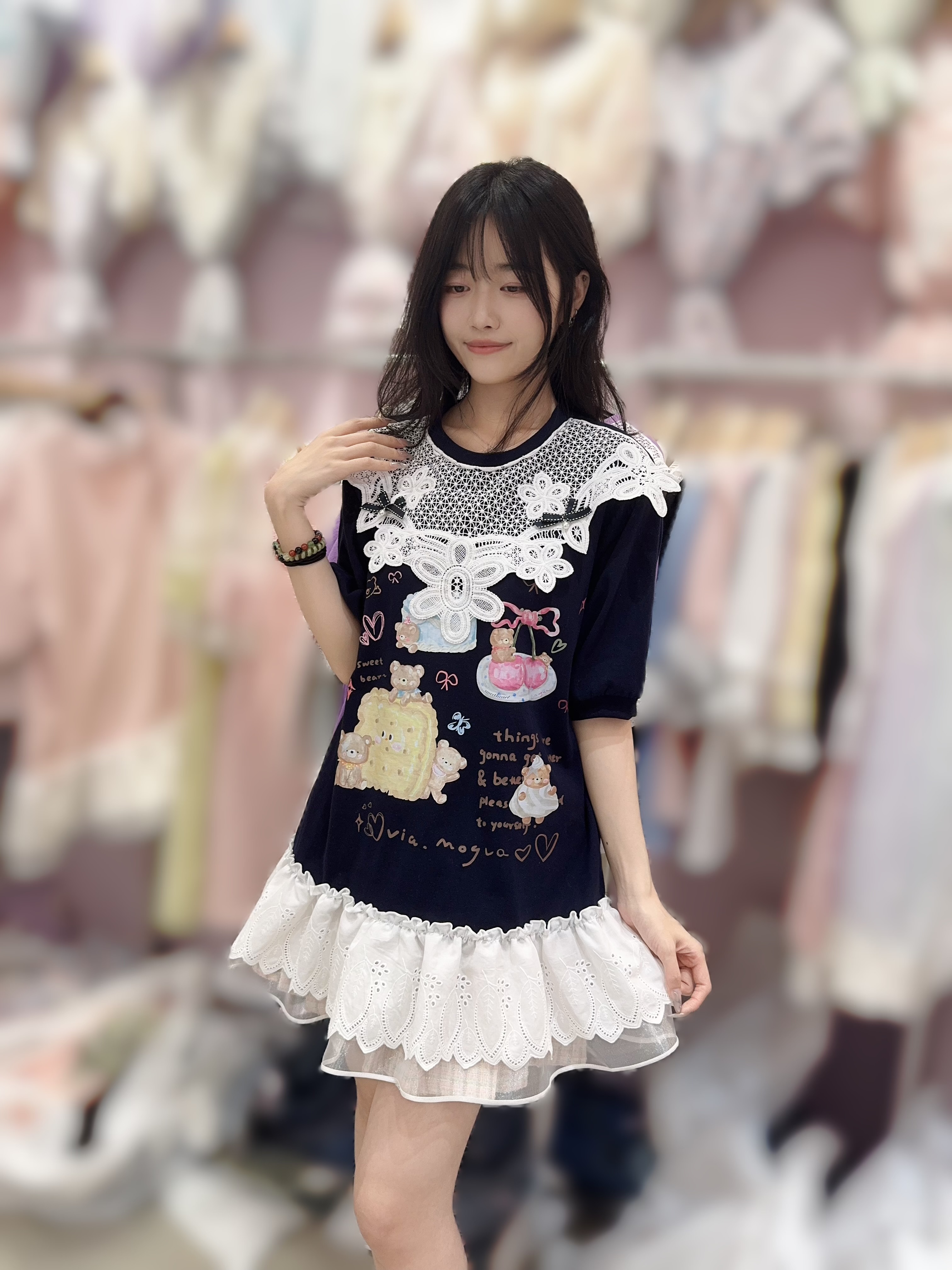 M41 胸44 長31 hip50$499 (一口價)