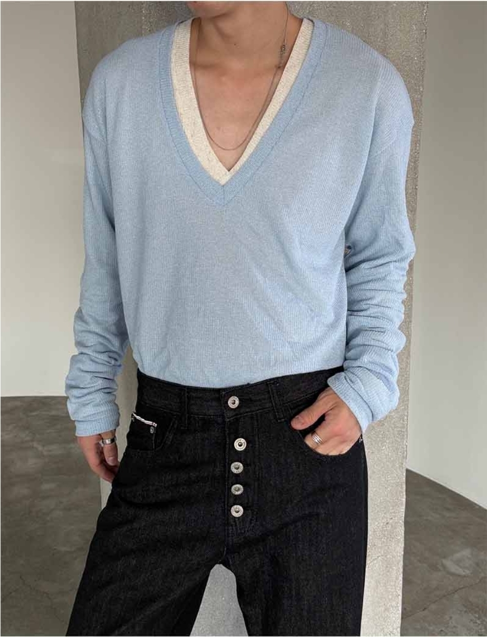 Linen deep V-neck T-shirt