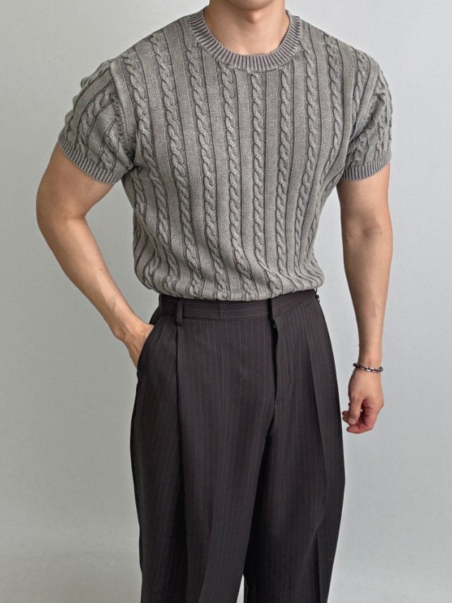 Pigmented muscle cable knit short-sleeved knit sweater
