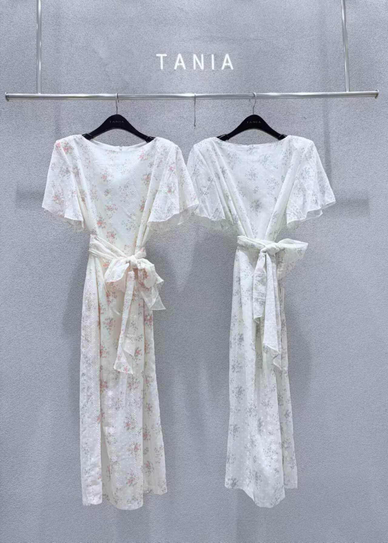 💍K0211  ▶️花花綁帶長洋裝 👉B:cm W:cm H:cm L:cm
