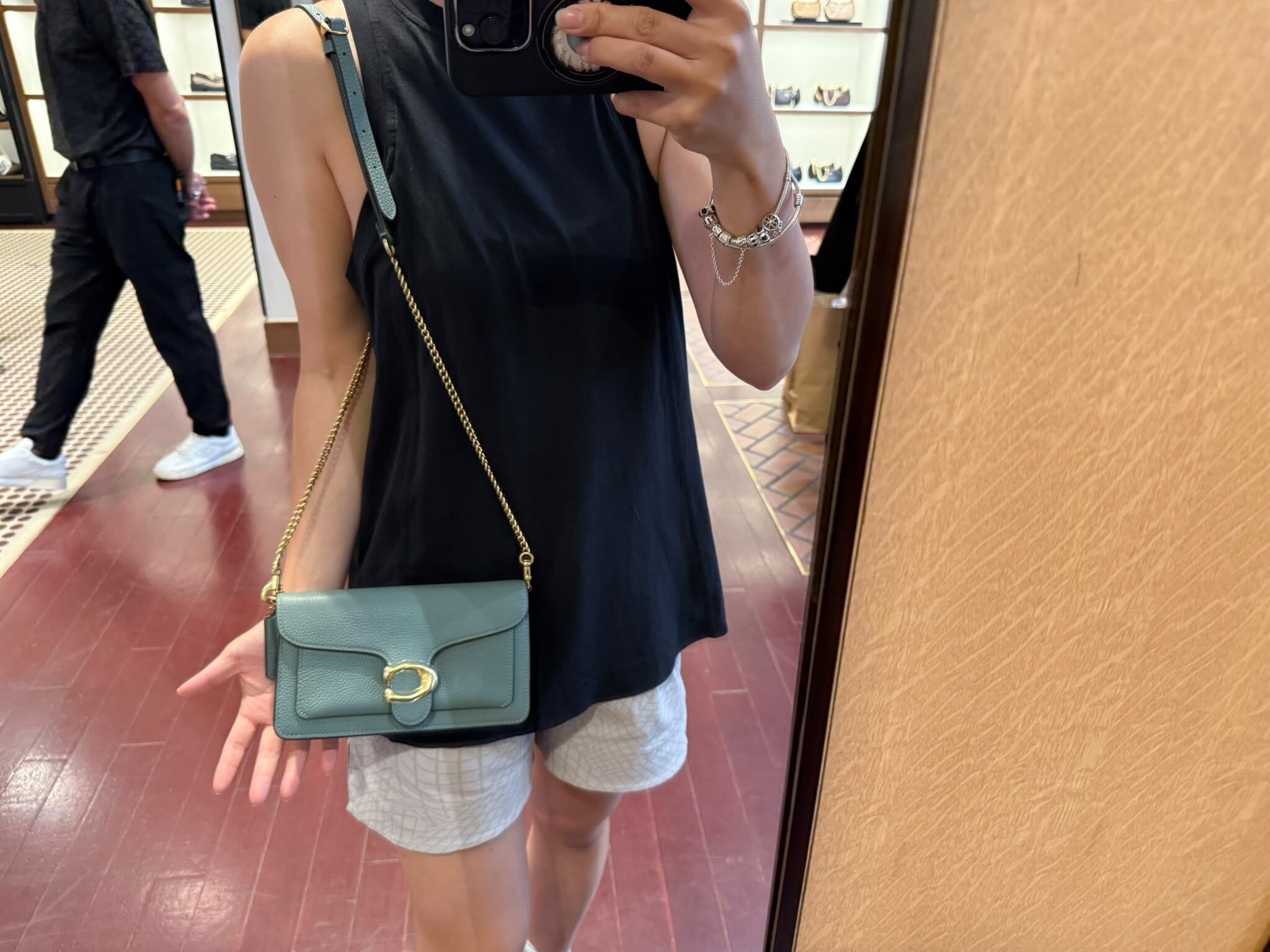 LYS02059 Coach Tabby 鏈帶手拿包