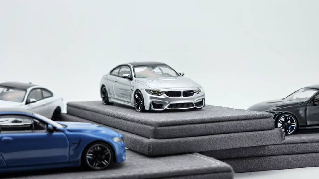 PO-$190 * DAP * 1:64 BMW M4 F82 SILVER