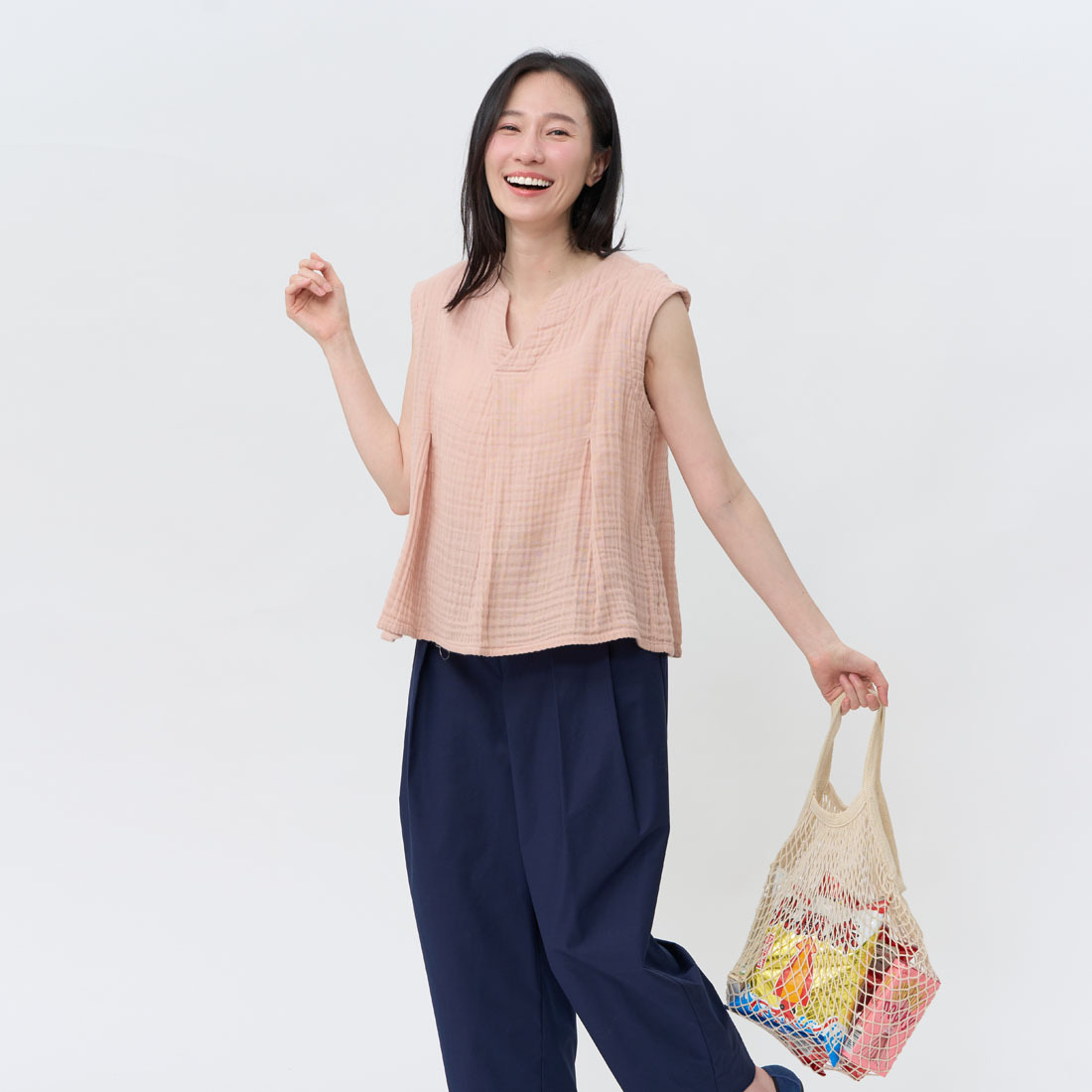 Fran三層紗V領摺子無袖上衣/ 櫻花粉