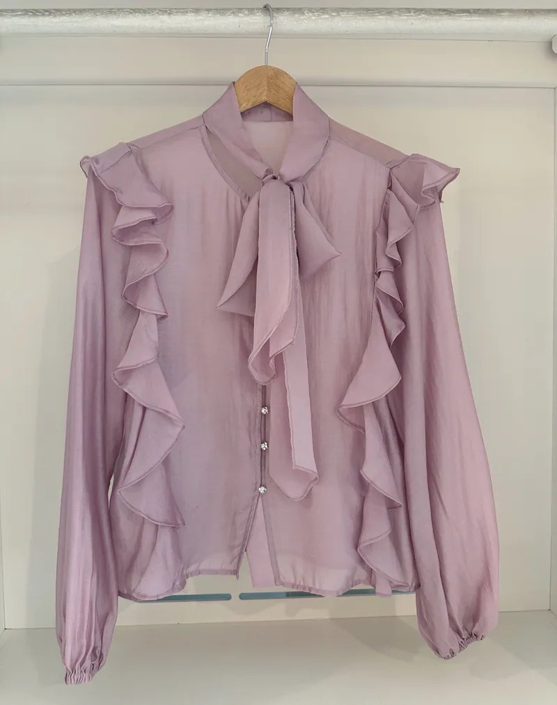 SILKY RUFFLED TRIM LONG SLEEVE SHIRT WITH RIBBON FRONT
