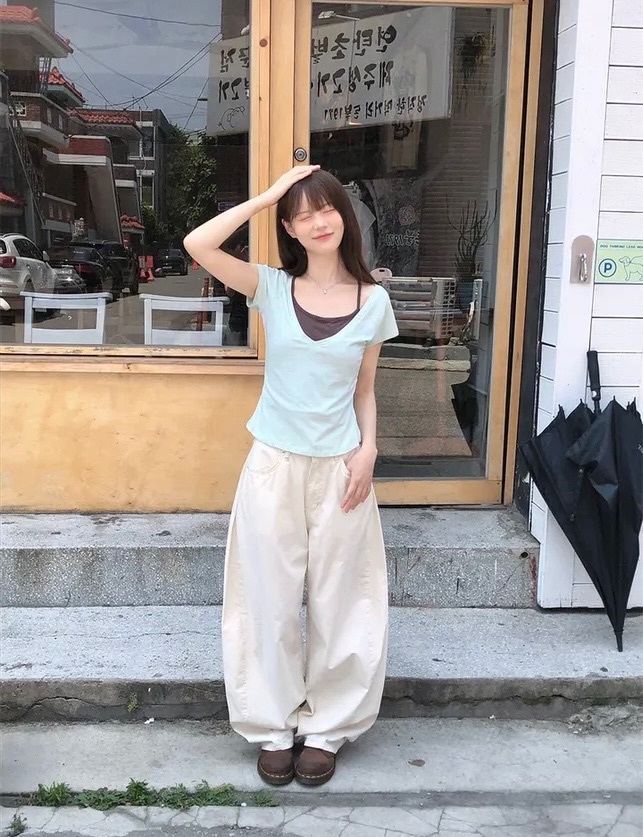 【19 JUL截單！首批優惠價預訂】韓國後袋花卉彎刀褲（3色）