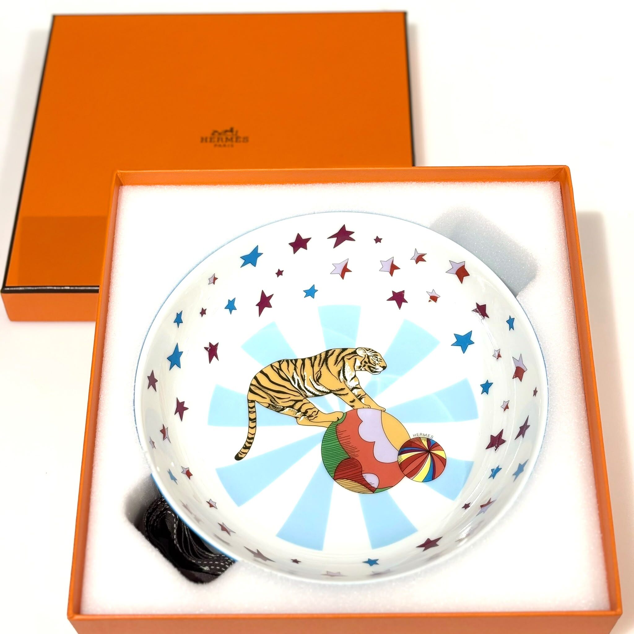 全新HERMES Circus Cereal Bowl Blue 兒童餐具碗16cm 陶瓷 老虎與球的馬戲團圖案#BRAND NEW #香榭站正品