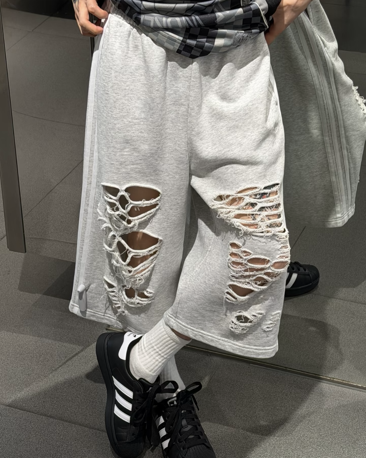 ADIDAS ORIGINALS KNIT JORTS 灰色 七分褲 寬鬆 破褲 破壞風